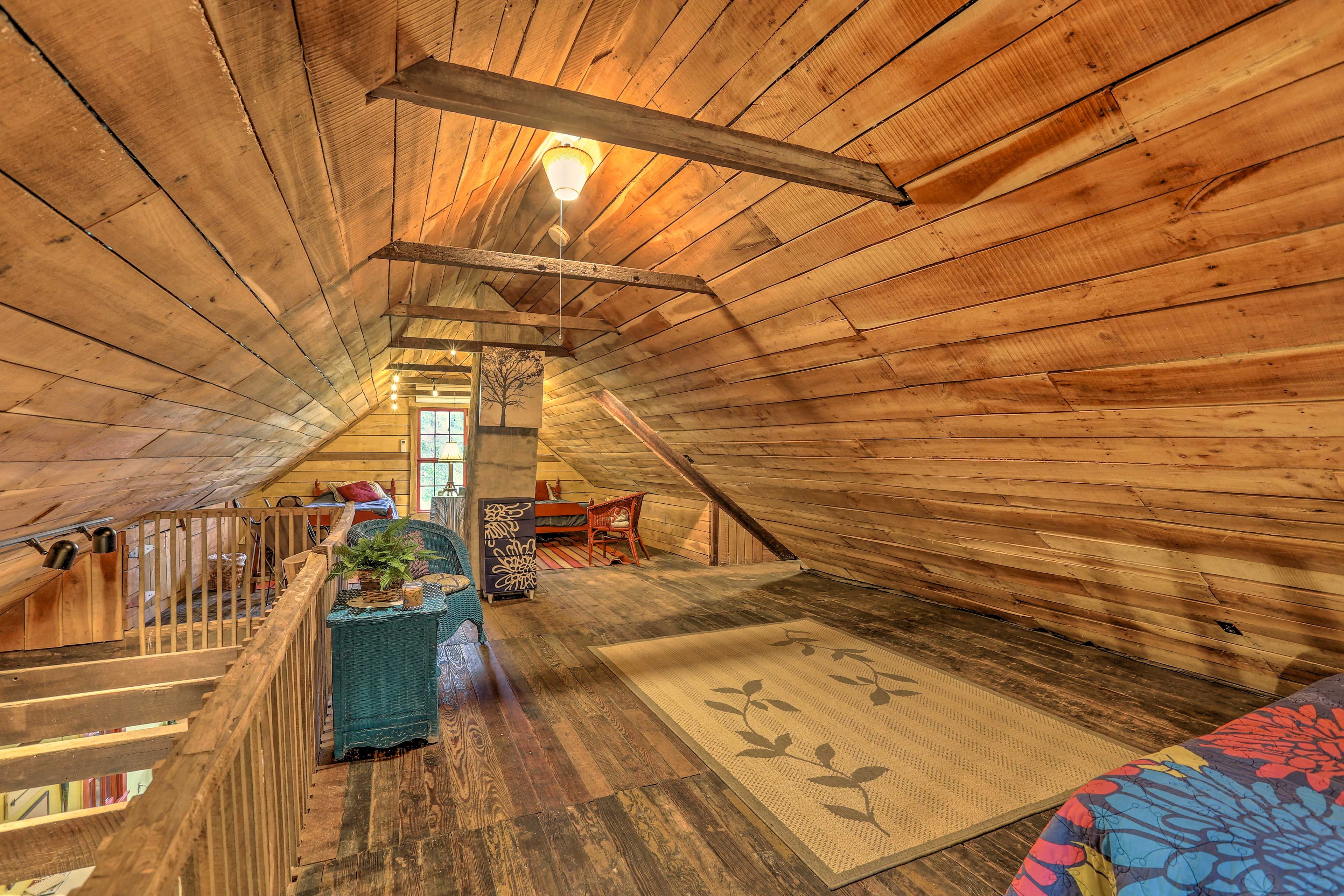 Bedroom 2 (Loft, Ladder Required)