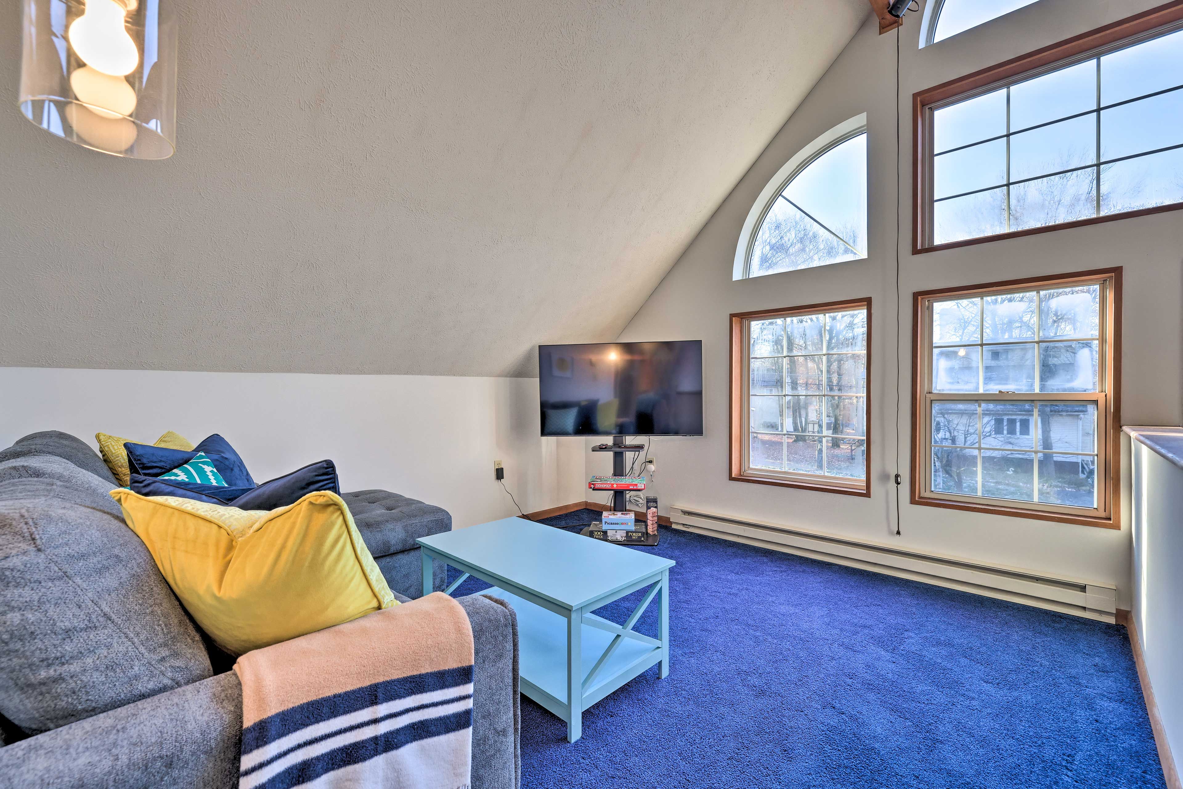 Game Loft | 2nd Floor | Smart TV
