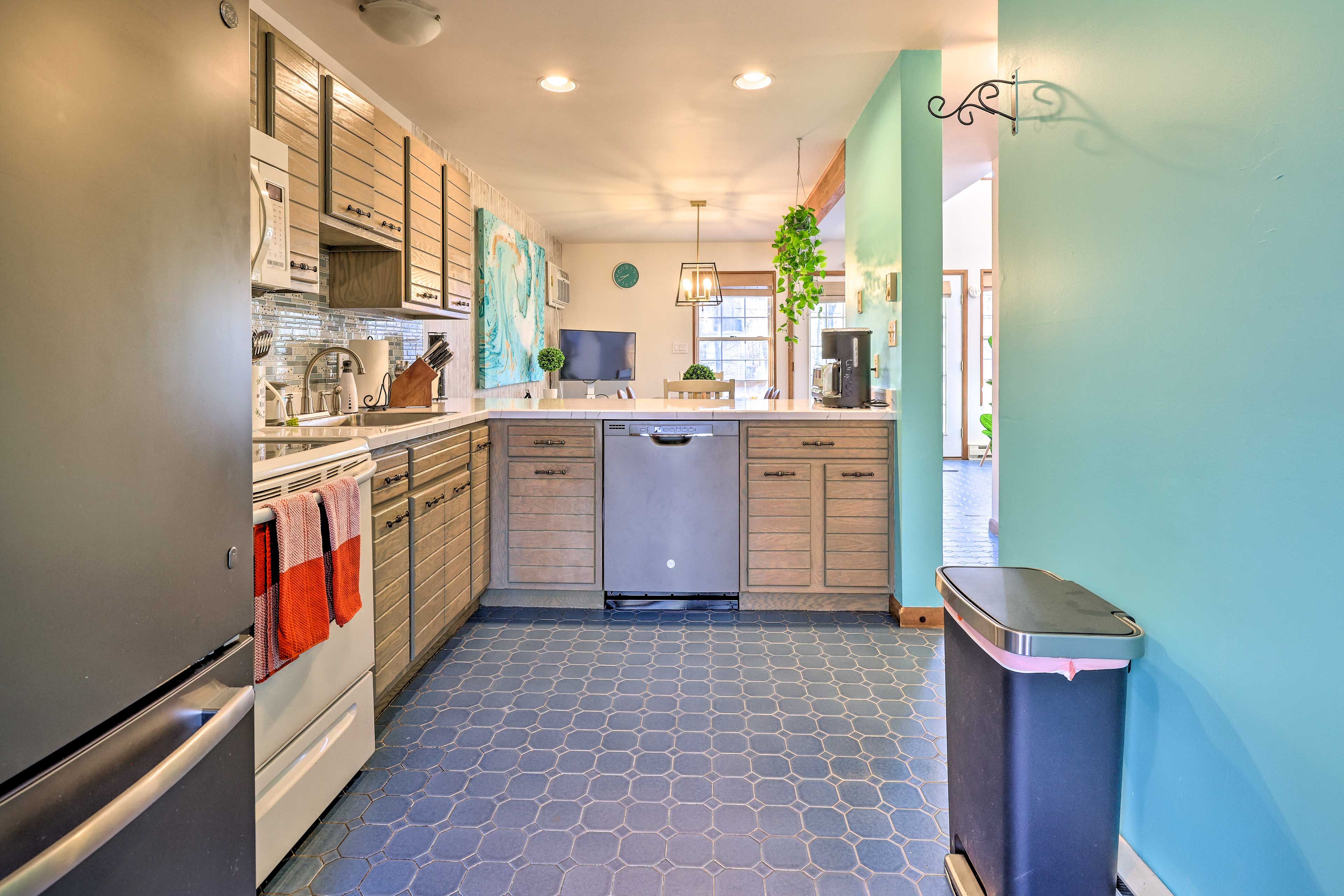 Kitchen | Main Floor | Fully Equipped | Cooking Basics & Spices