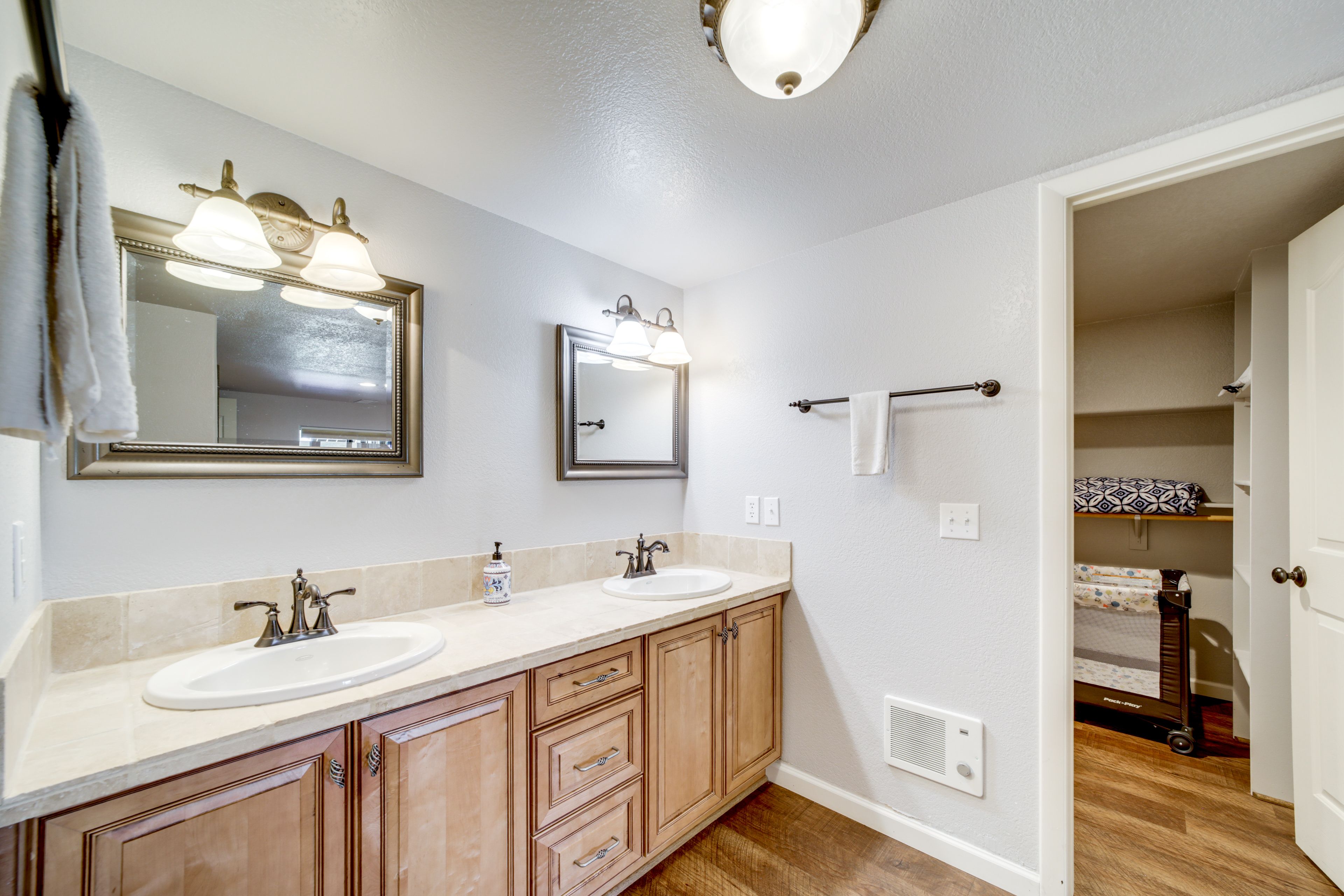 En-Suite Bathroom