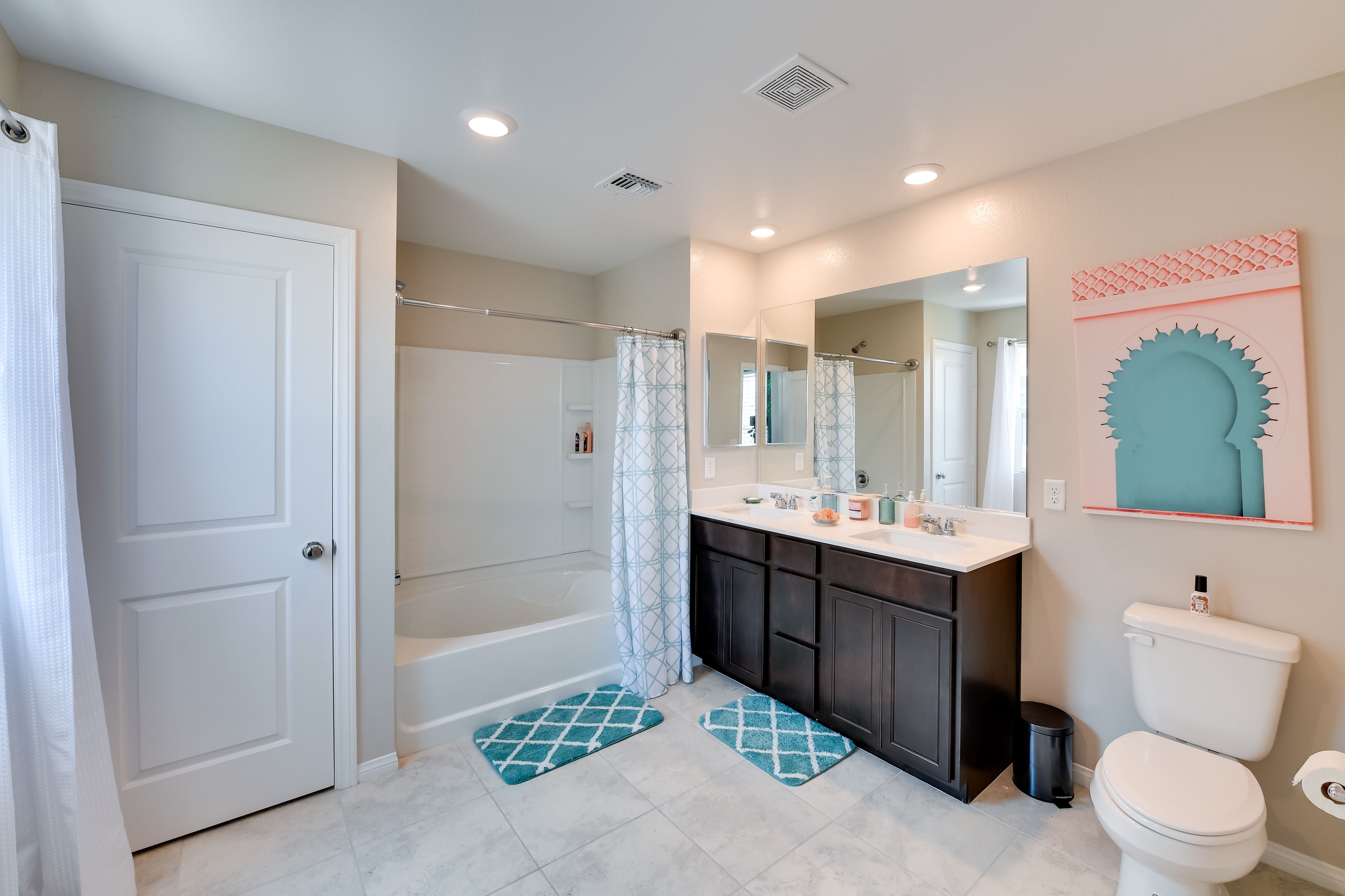 En-Suite Bathroom | Complimentary Toiletries | 2nd Floor