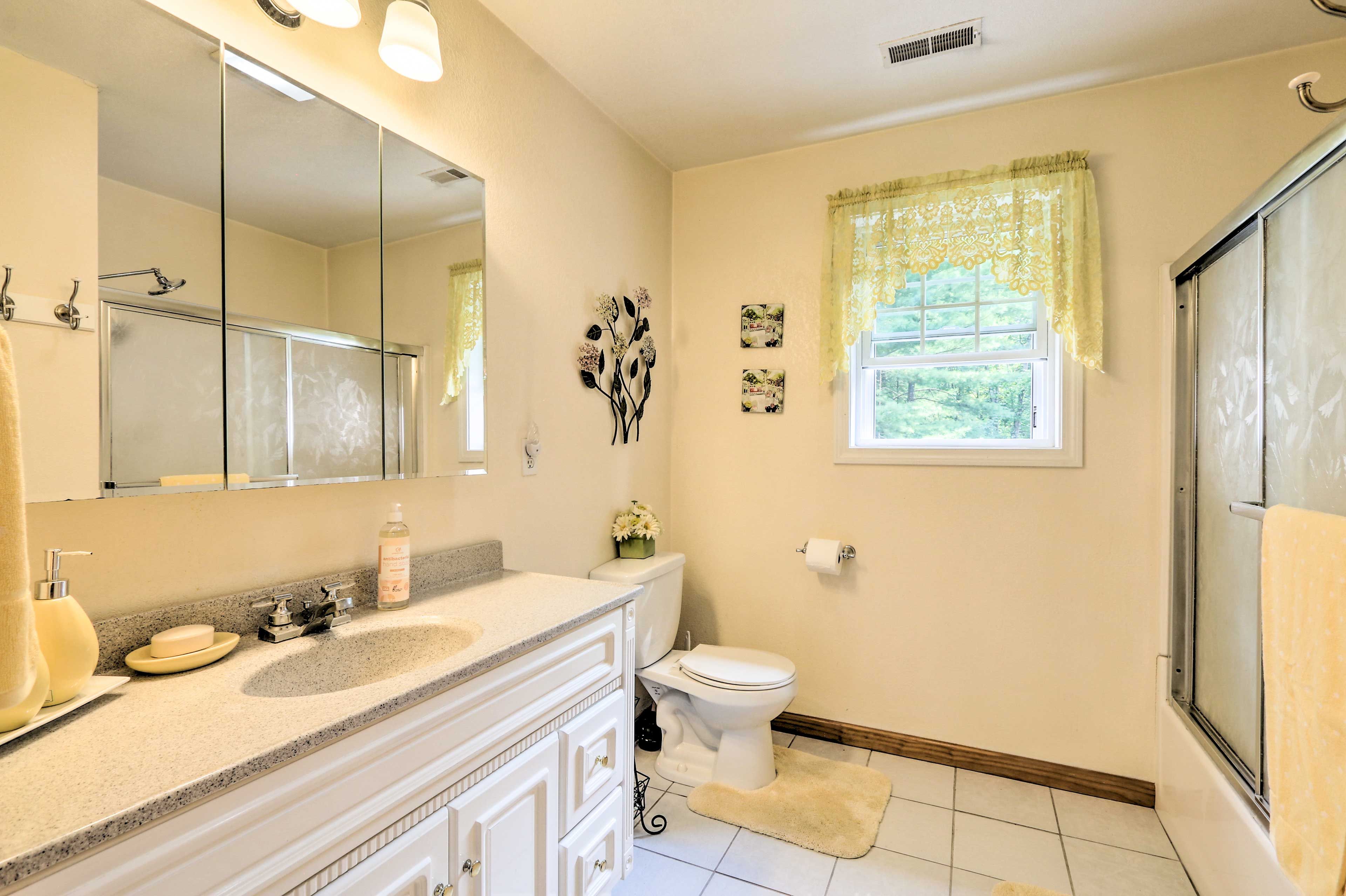 Full Bathroom