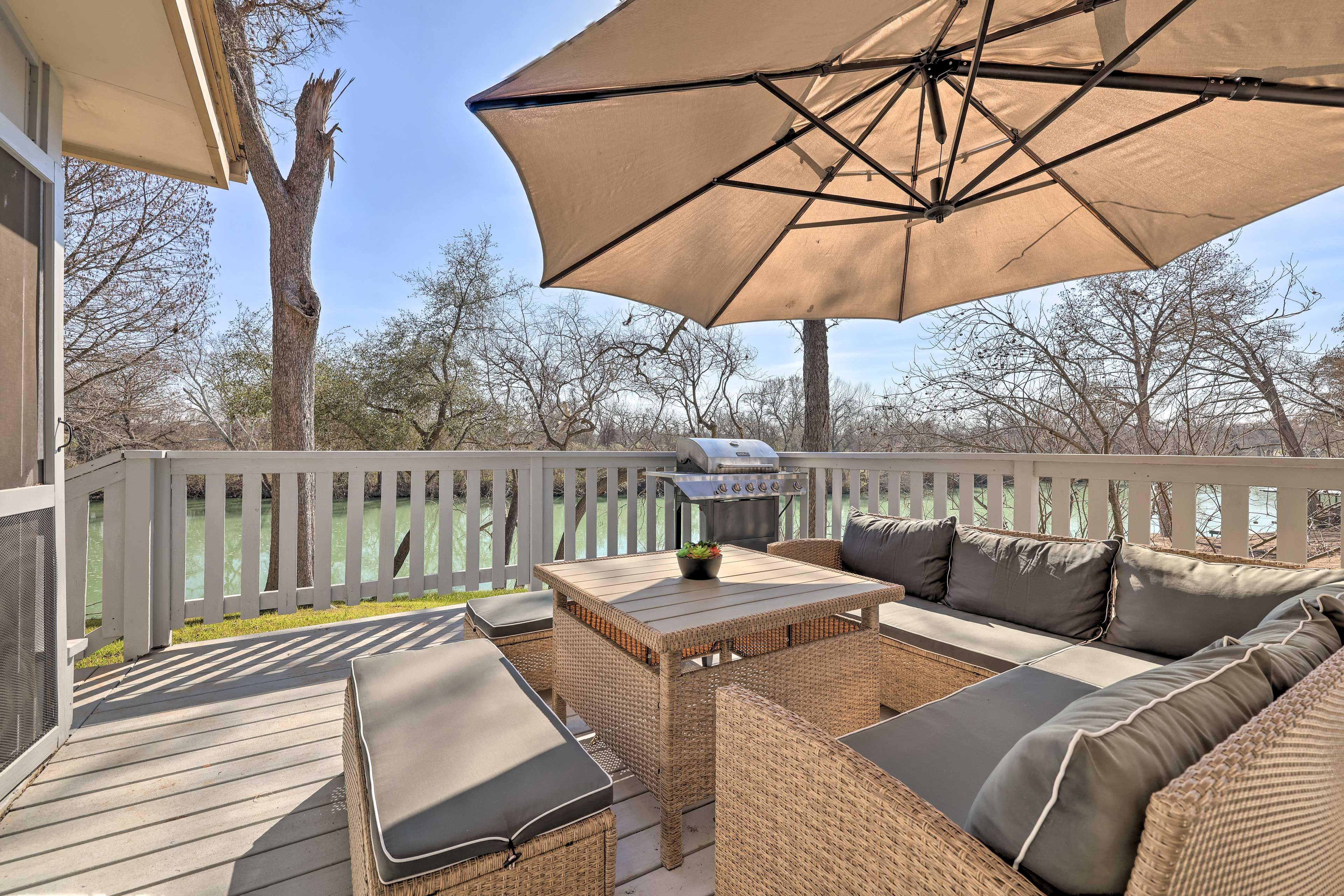 Deck | Gas Grill