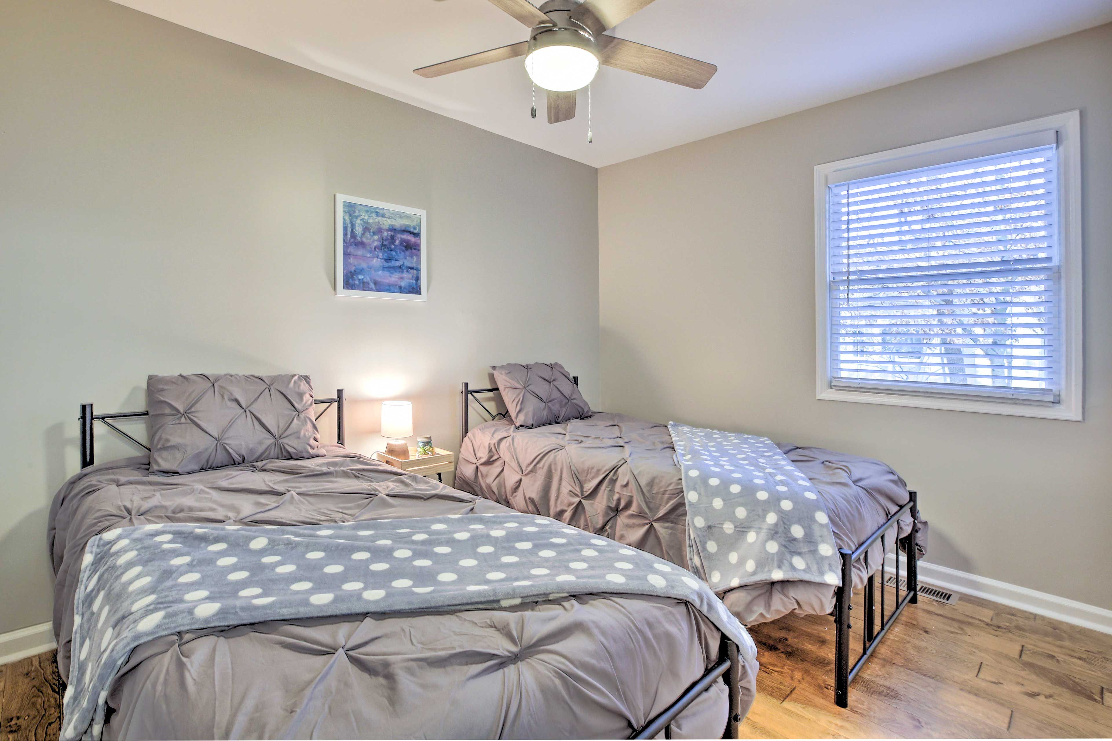 Bedroom 2 | 2 Twin Beds
