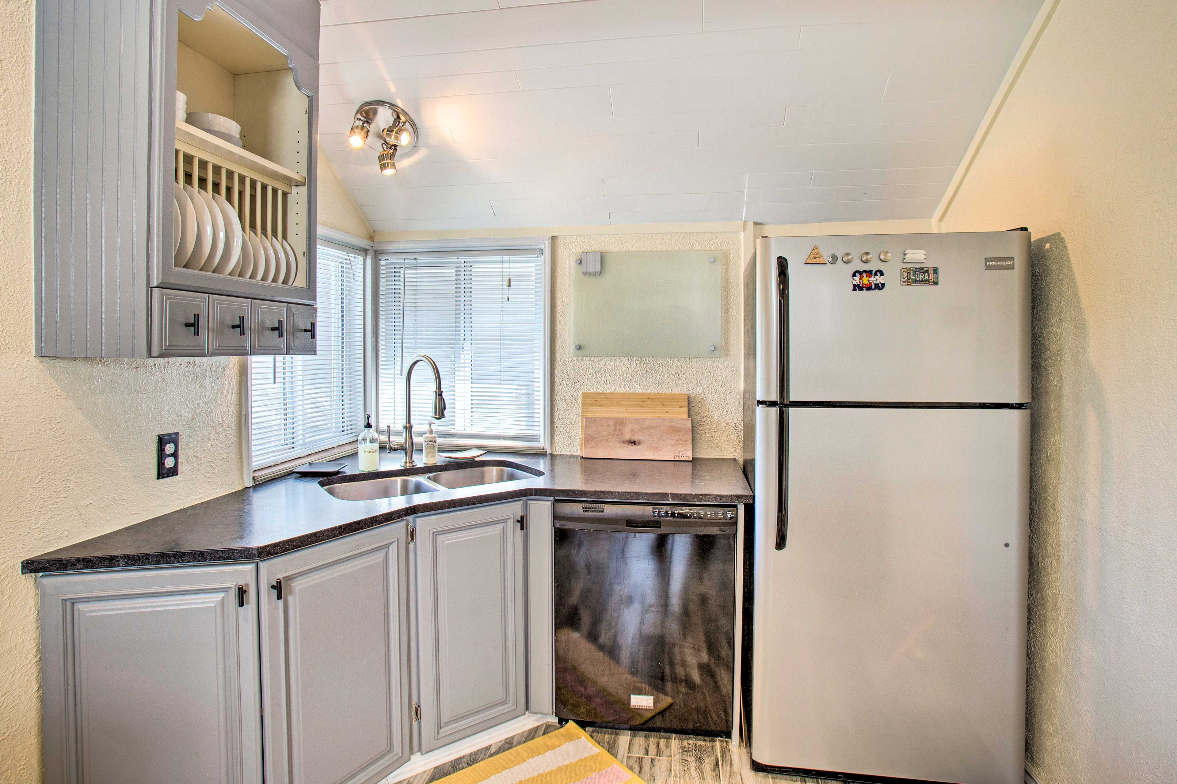 Fully Equipped Kitchen | Microwave | Drip Coffee Maker