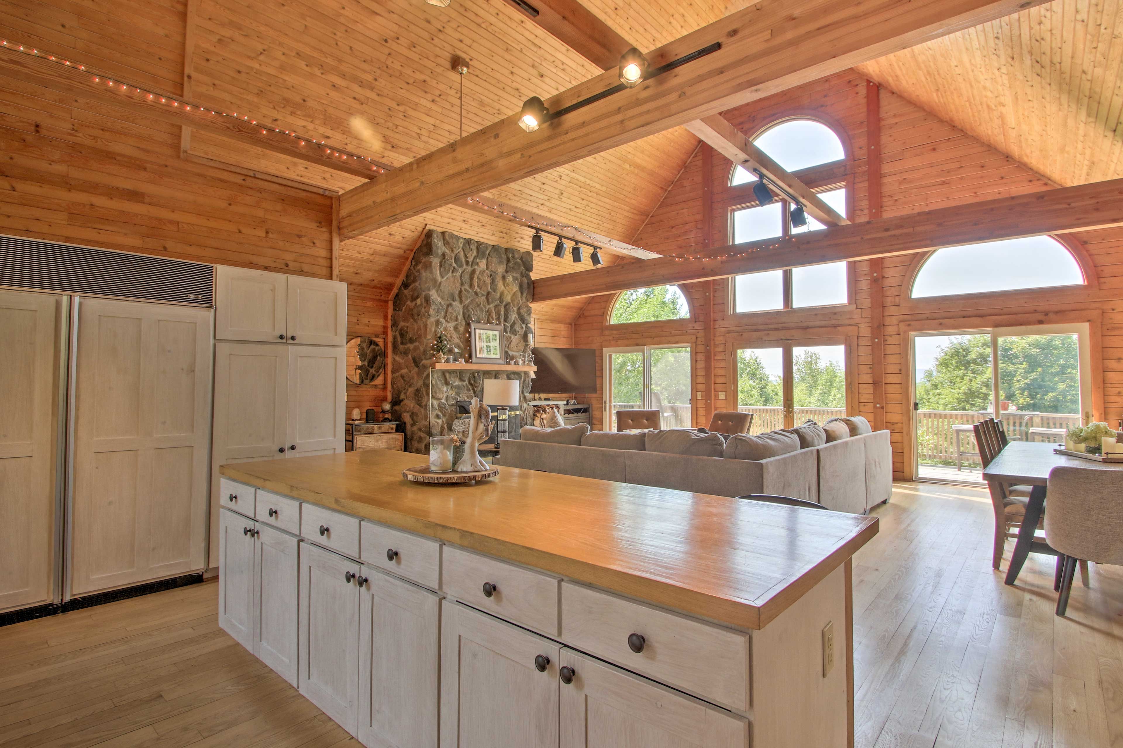 Kitchen | Fully Equipped