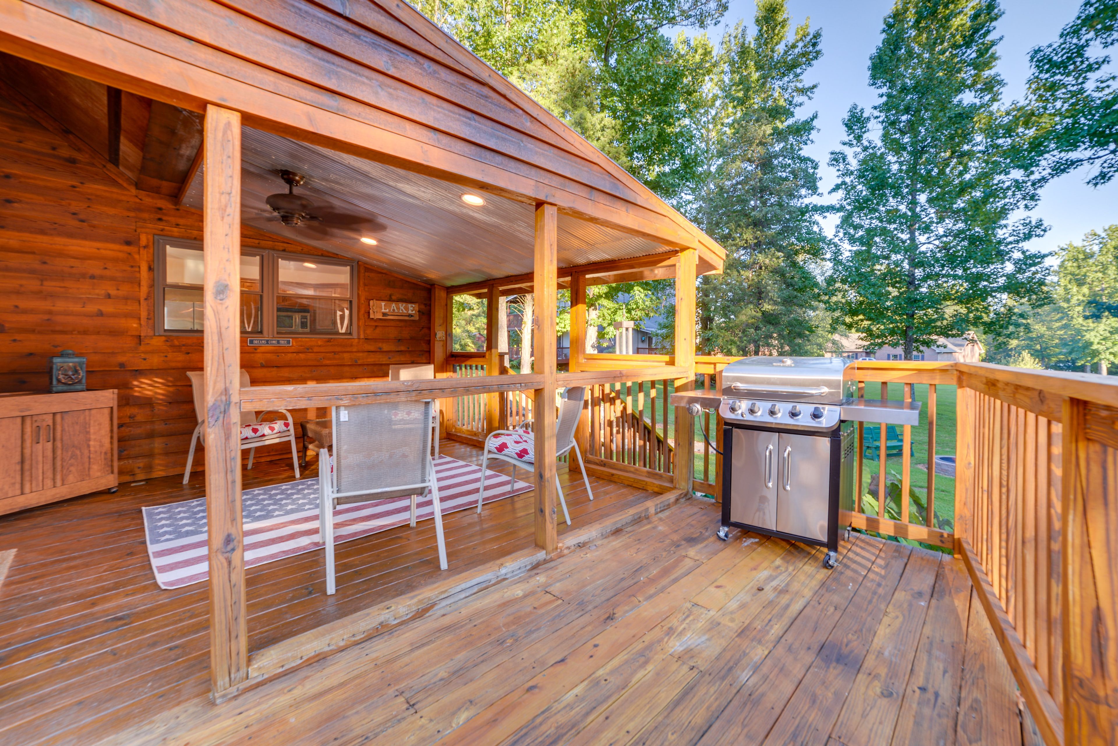 Wrap-Around Deck | Gas Grill