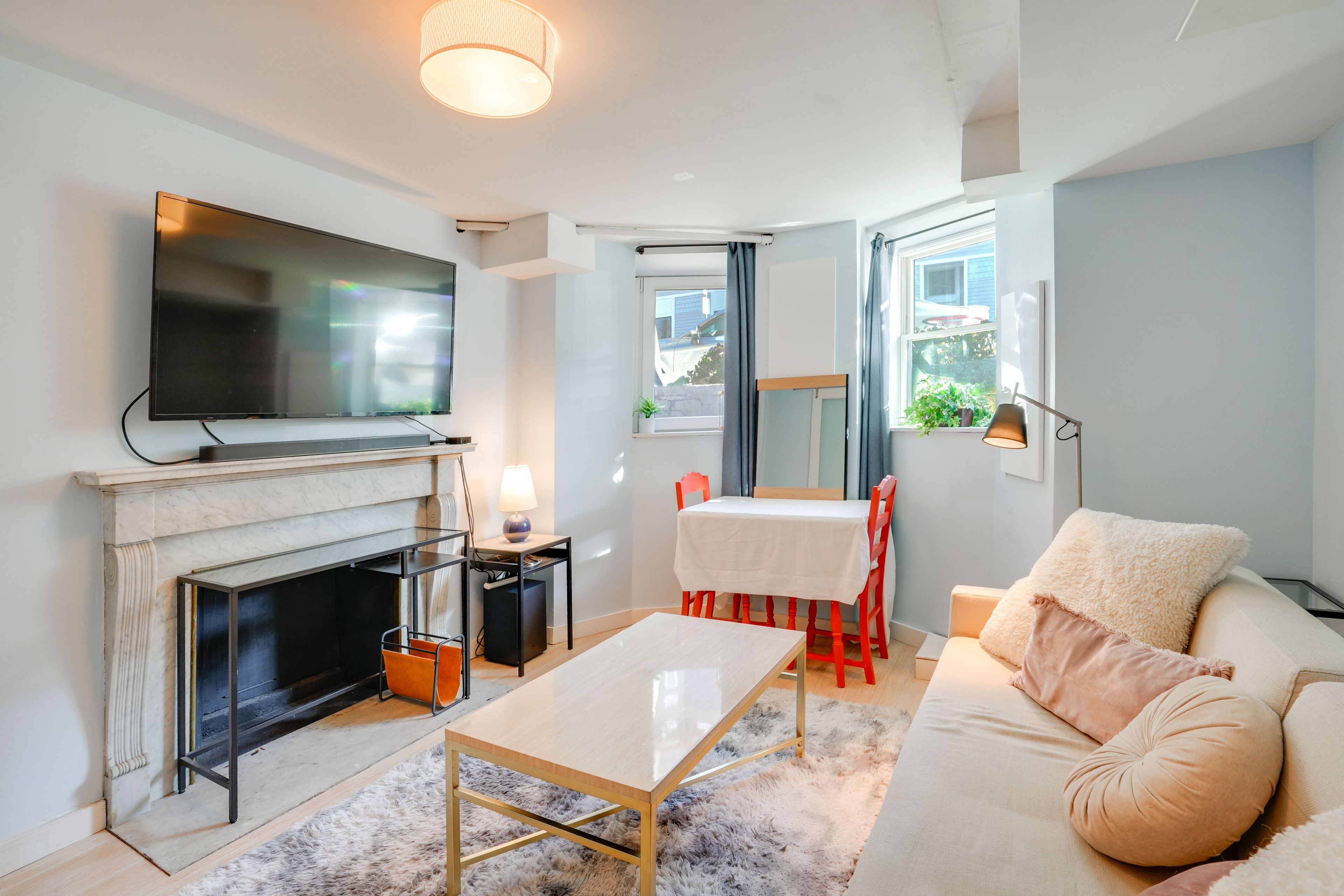 Boston Vacation Rental | 1BR | 1BA | 600 Sq Ft