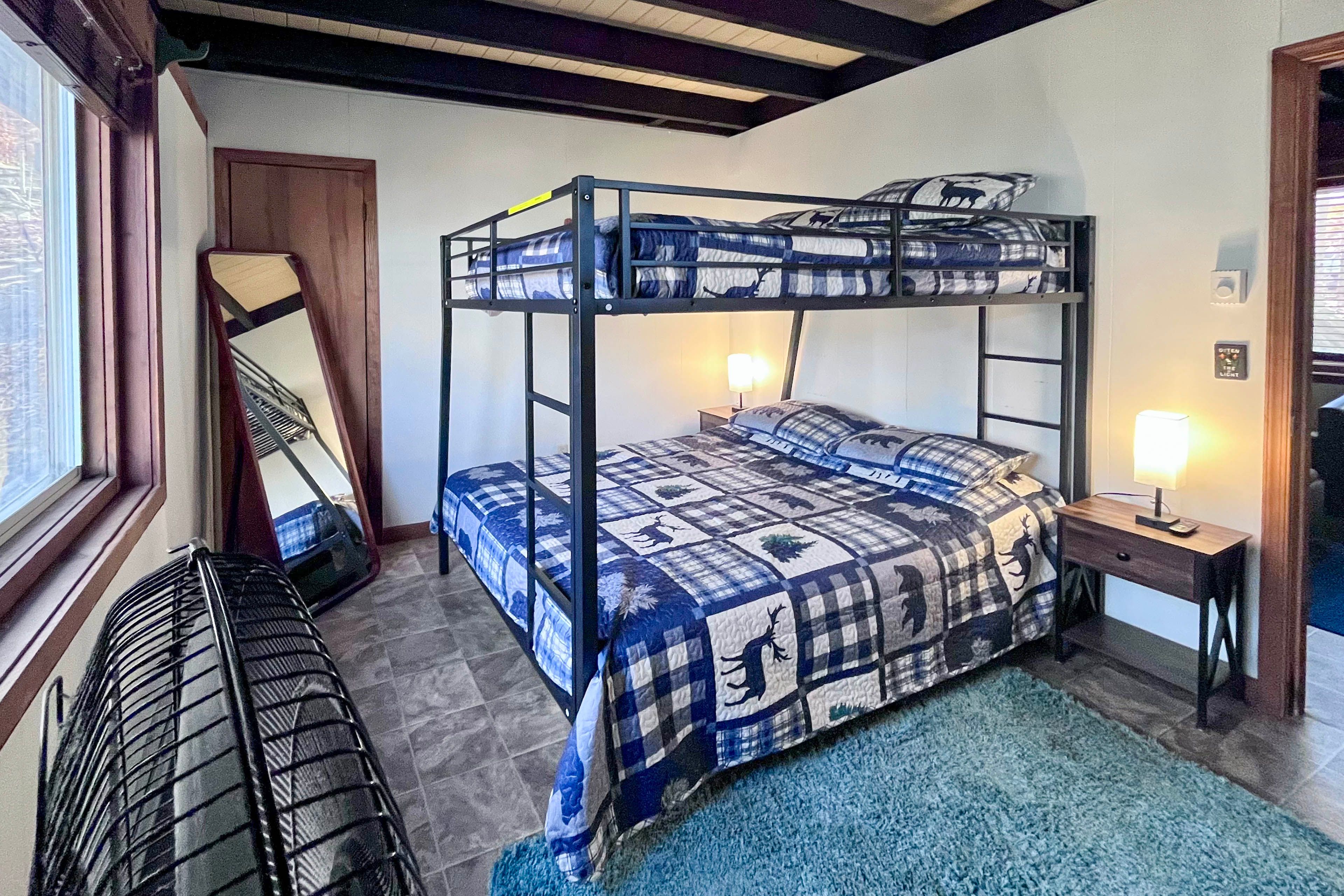 Bedroom 2 | Full/Queen Bunk Bed | Ground Floor