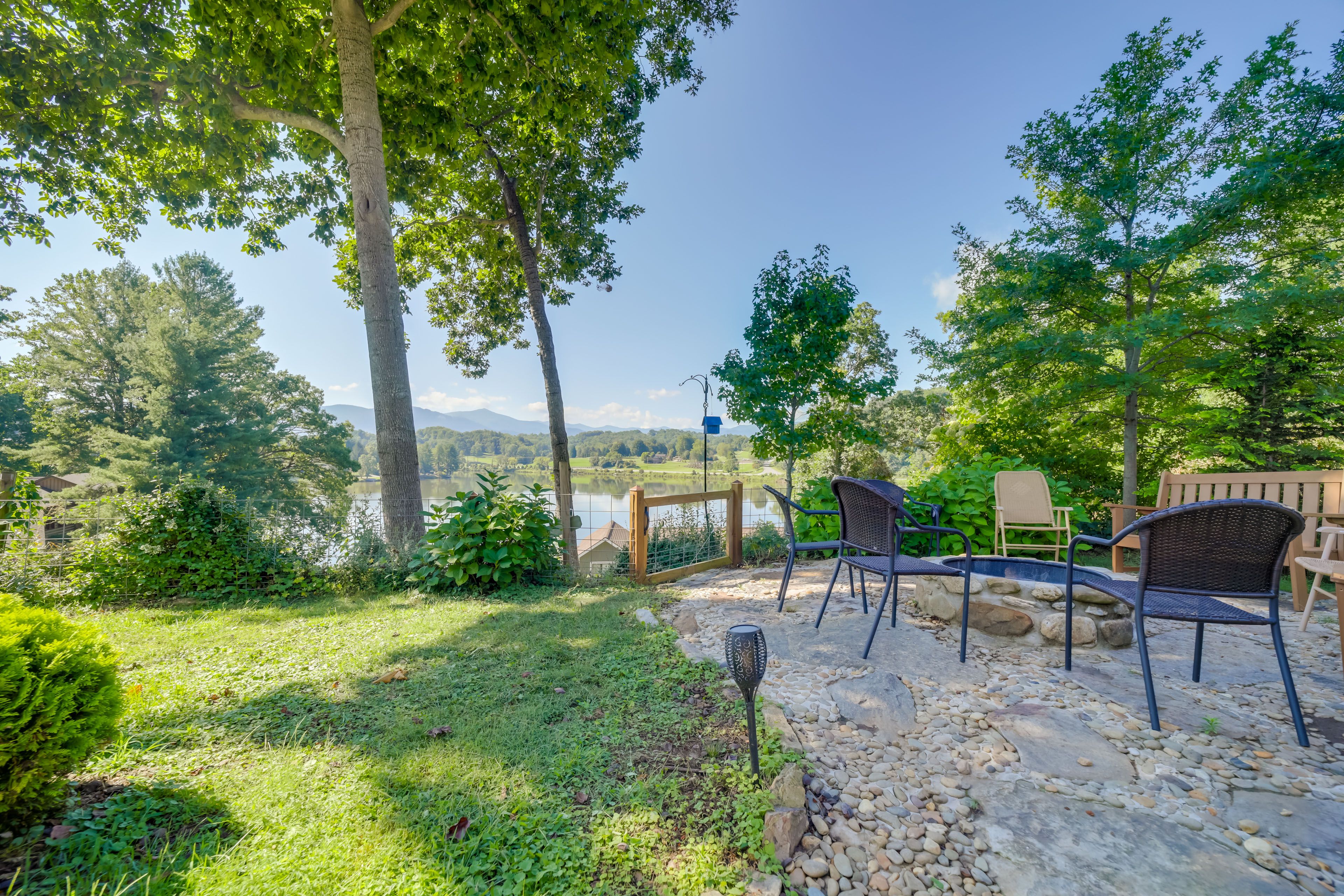 Backyard | Fire Pit
