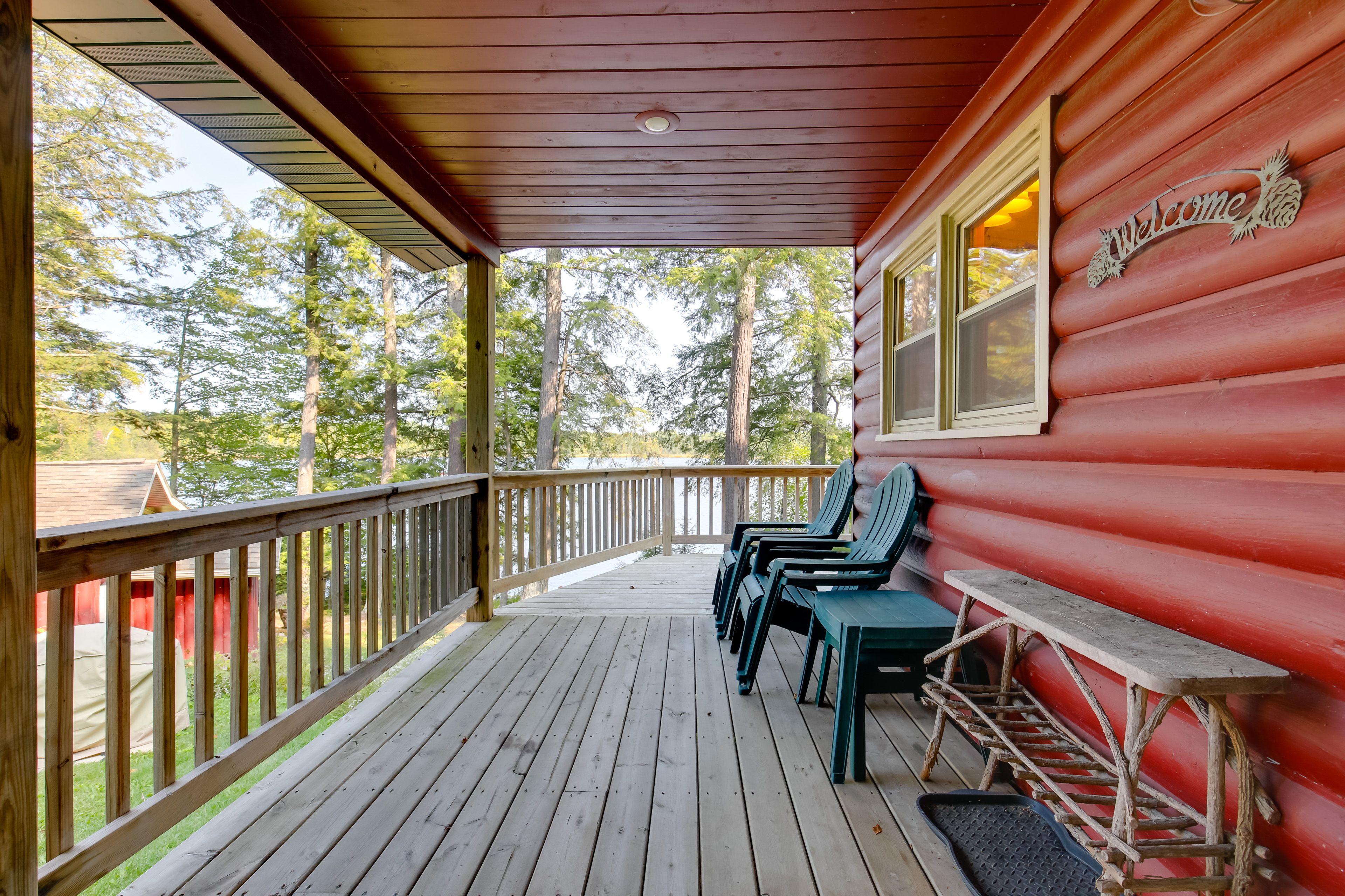 Wraparound Deck
