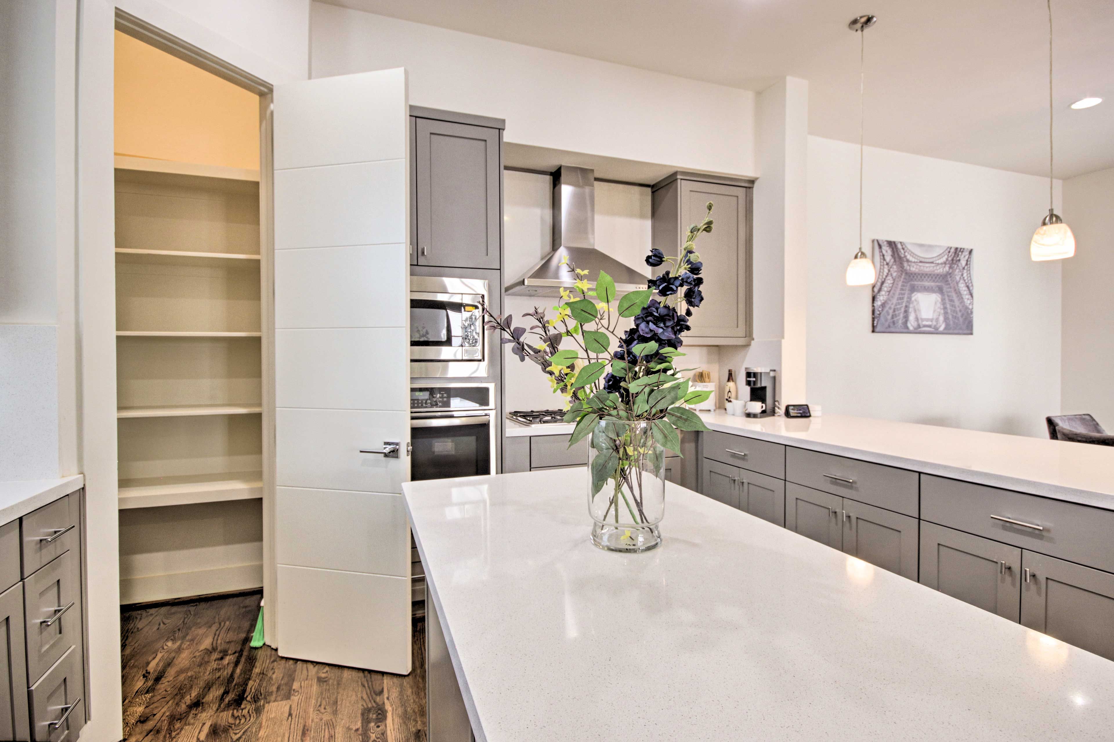 Kitchen | Large Pantry
