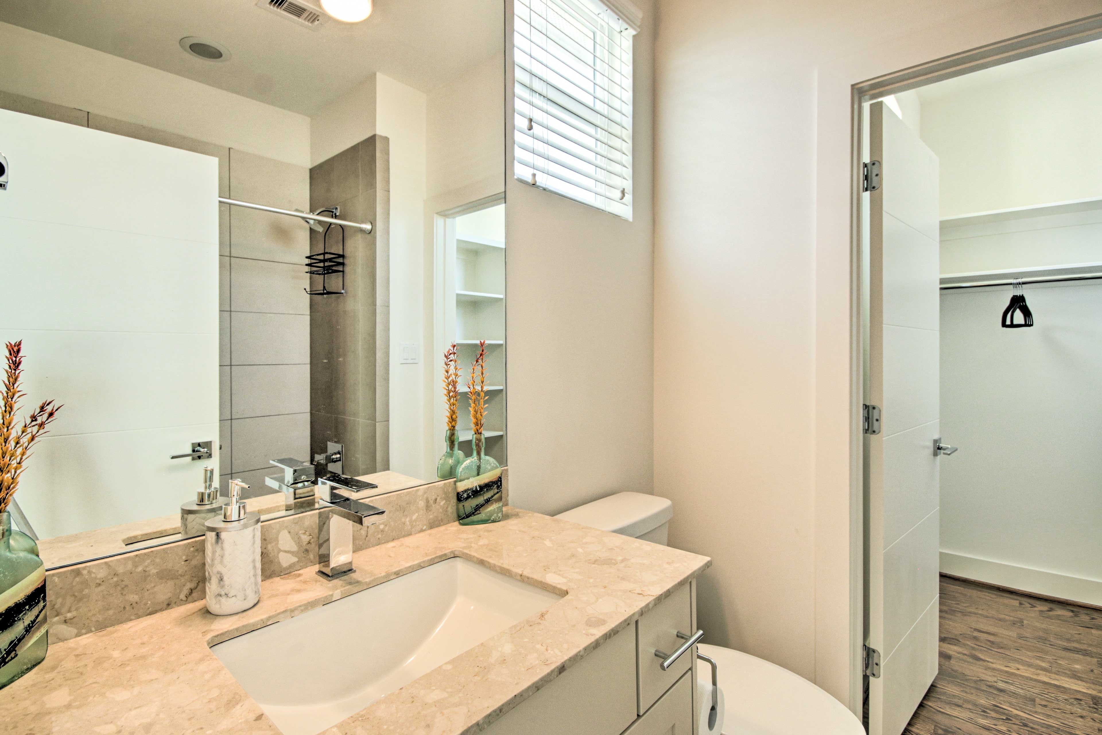 Full Bathroom
