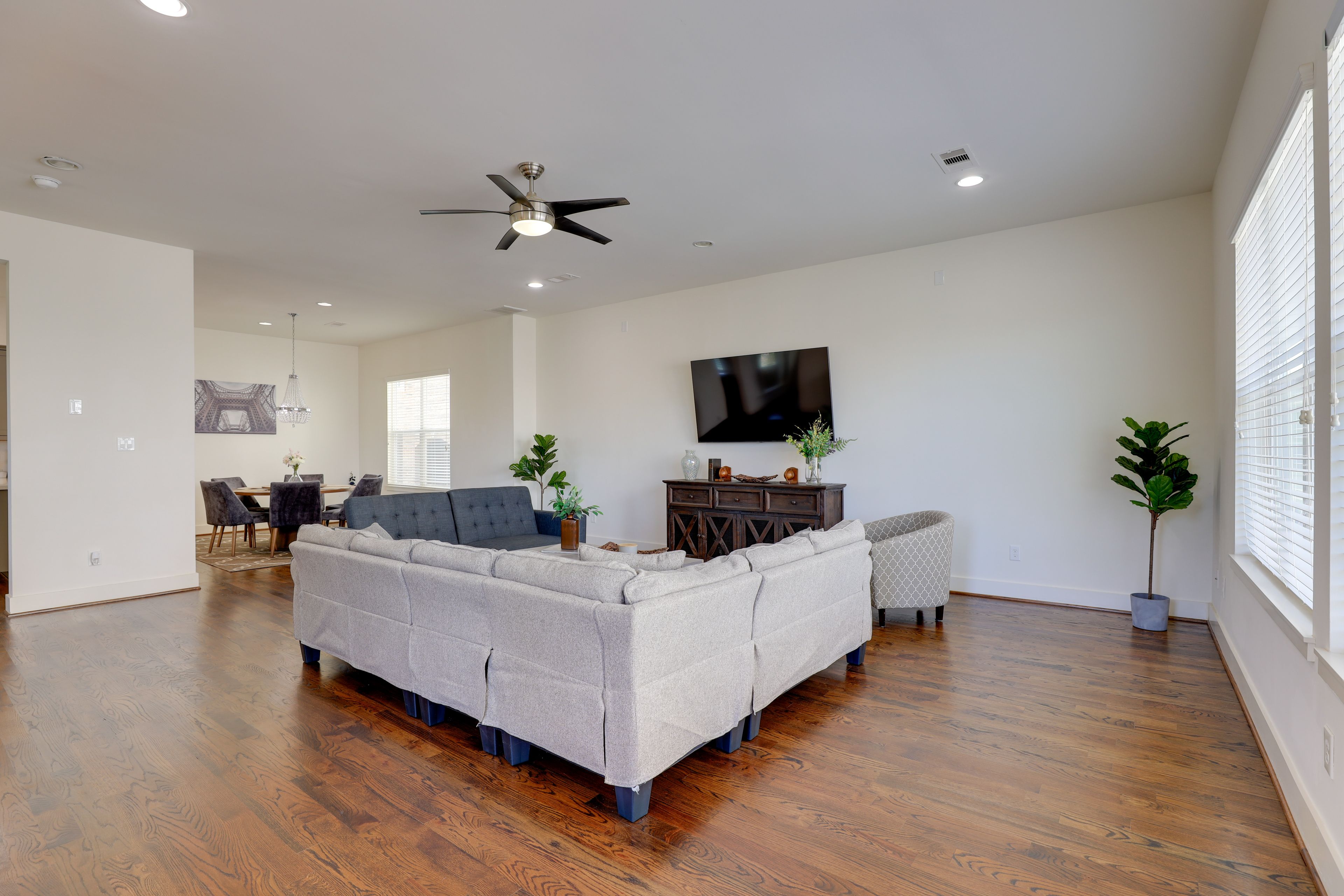 Main Living Area | Dining Room | Central Heating & A/C