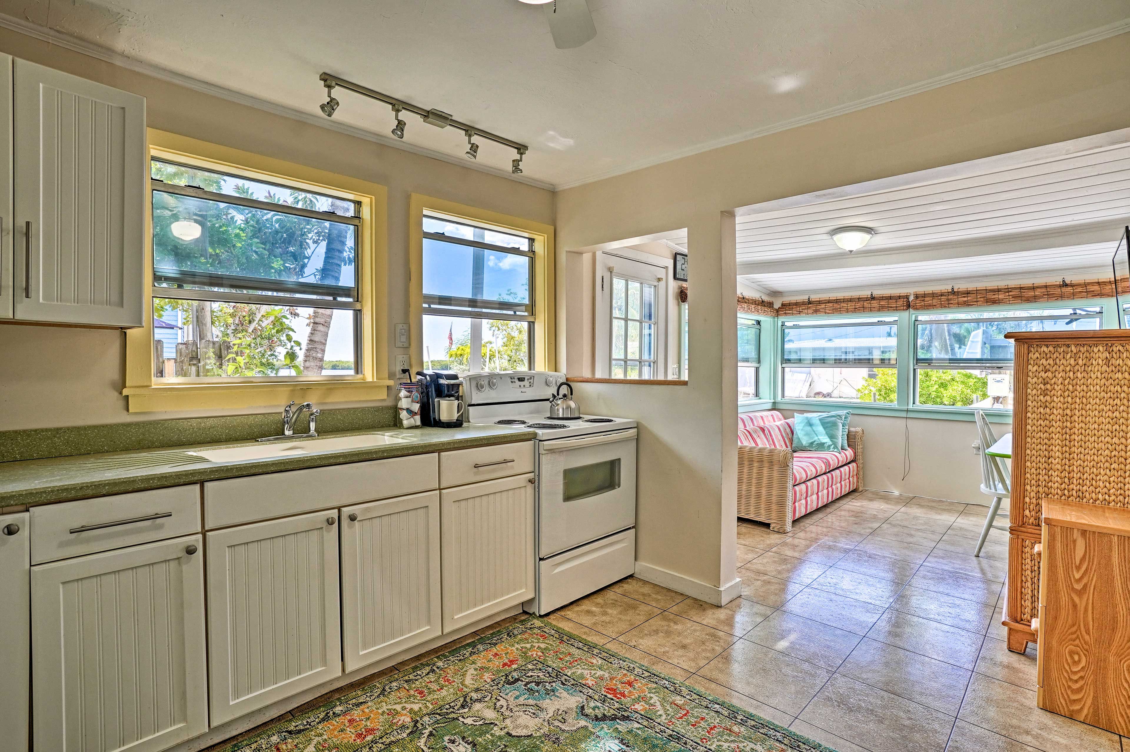 Kitchen | Fully Equipped
