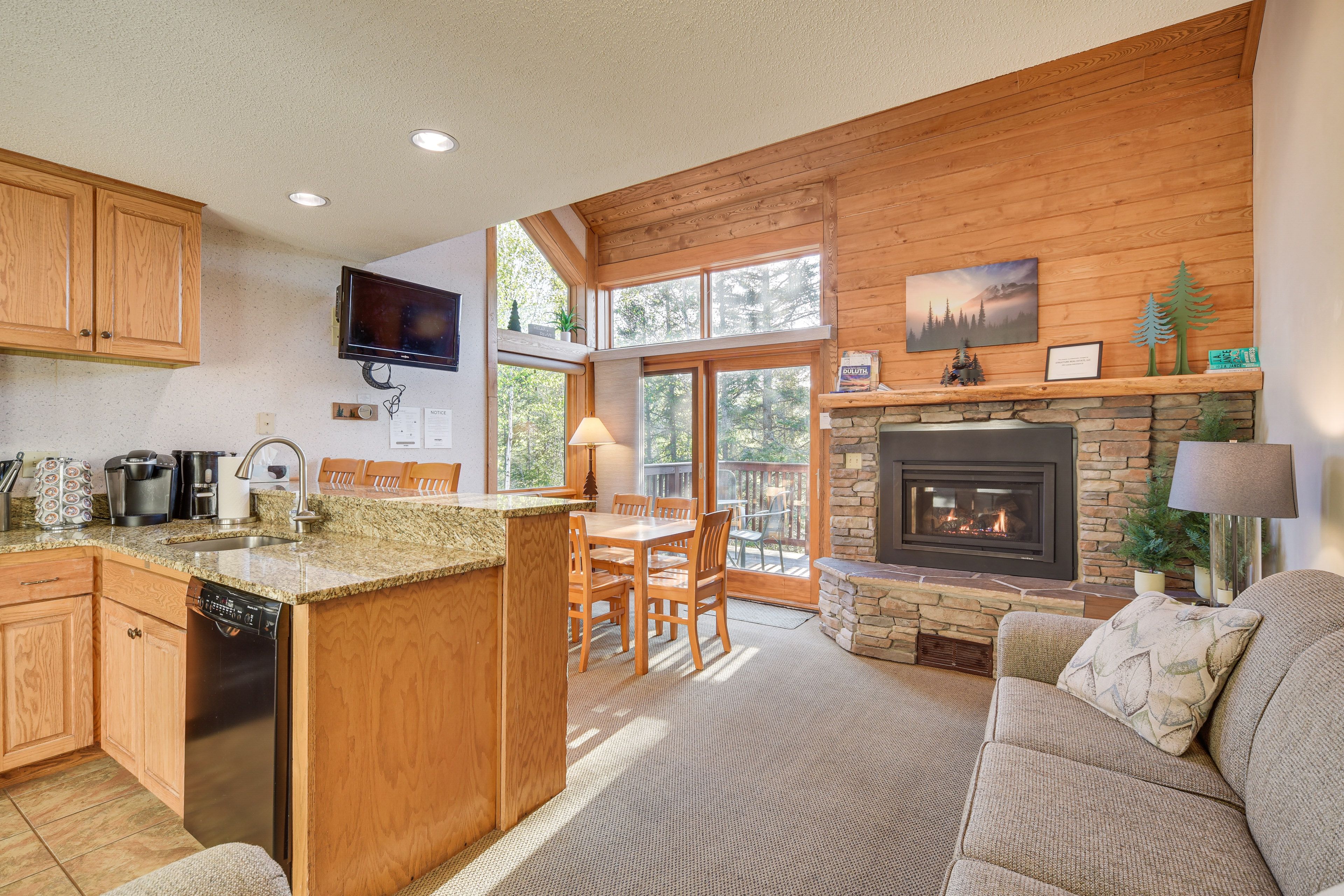 Lutsen Vacation Rental | 2BR | 2.5BA | Stairs Required | 2 Stories | 1,000 Sq Ft