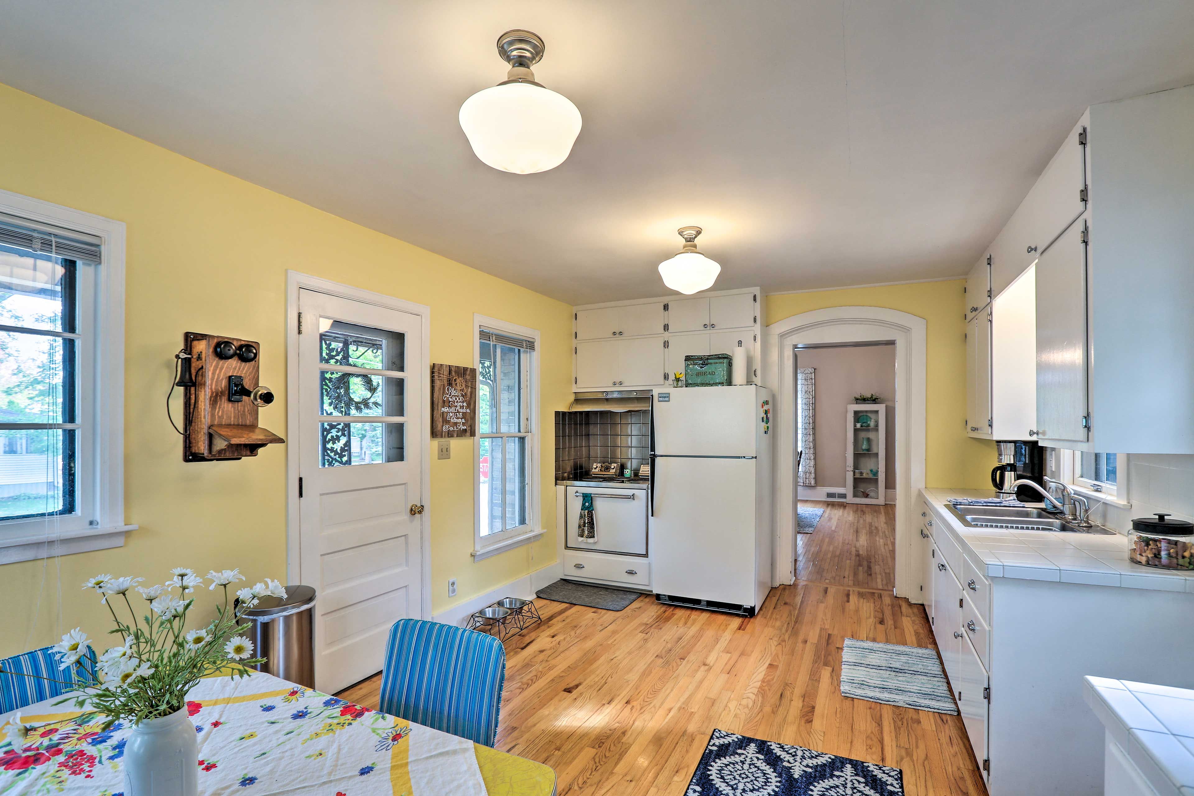Well-Equipped Kitchen | 1st Floor | Cooking Basics | Spices