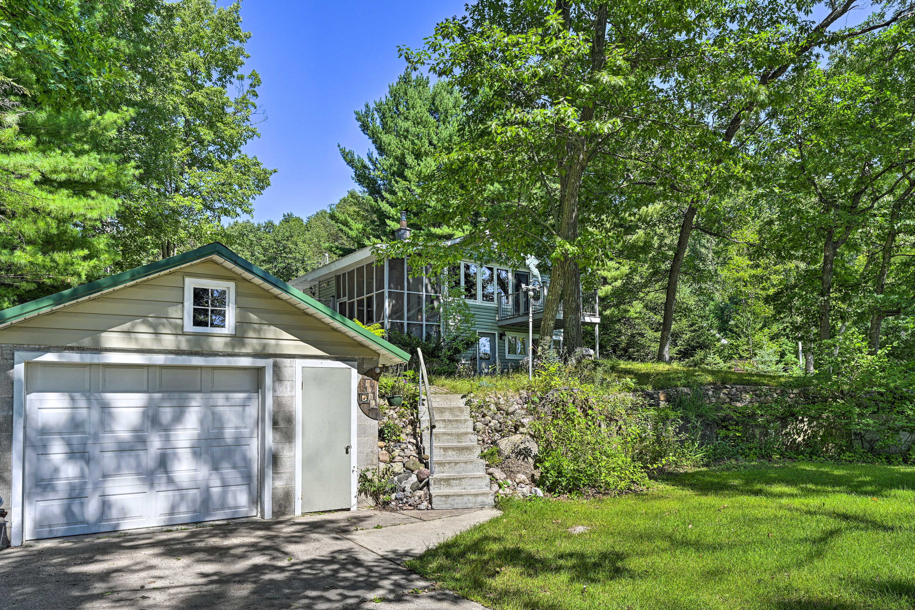 Exterior | Driveway (2 Vehicles) | Grassy Area (1-2 Vehicles or Small Trailer)