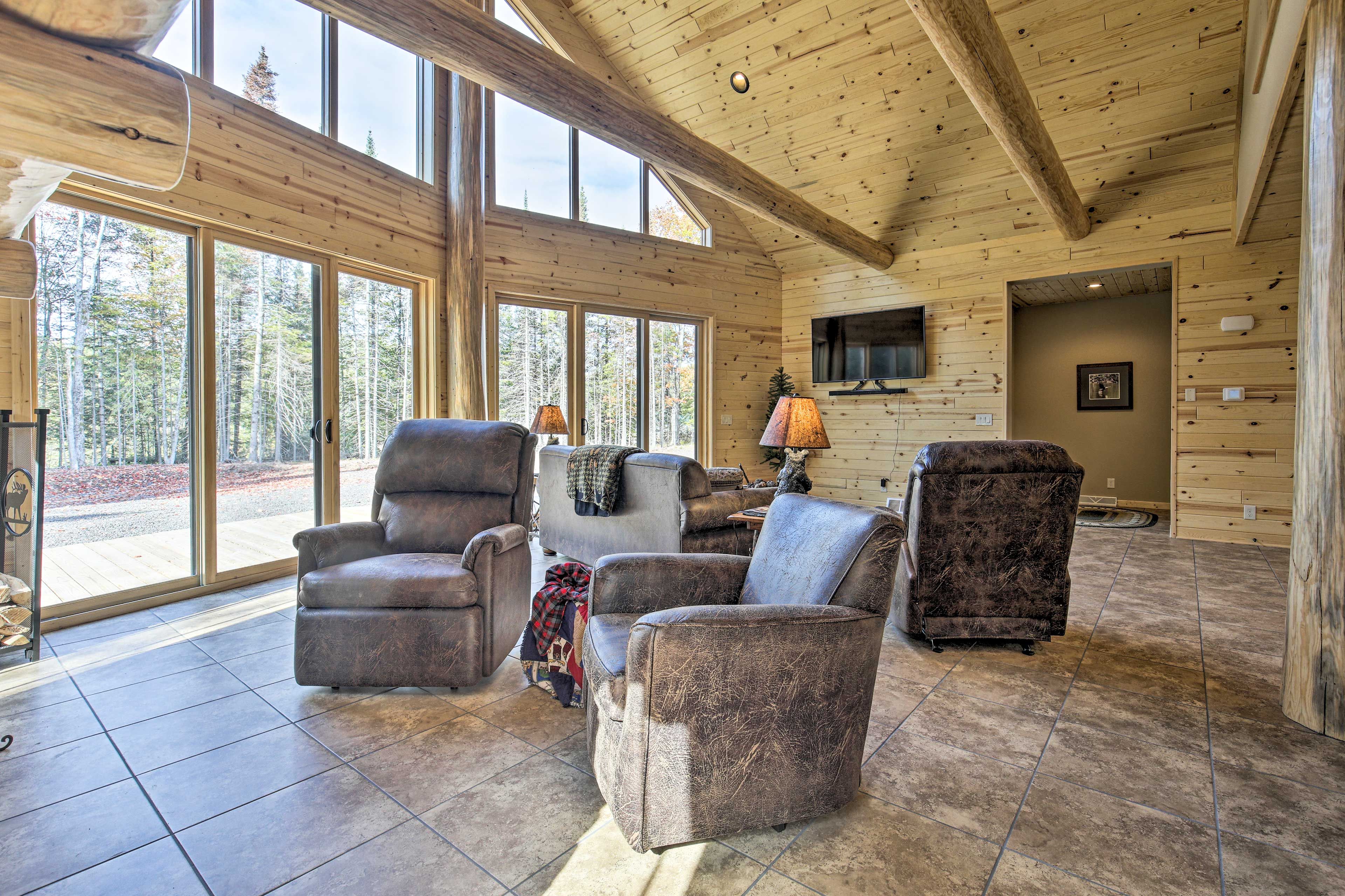 Living Room | Smart TV | Central Heat & A/C