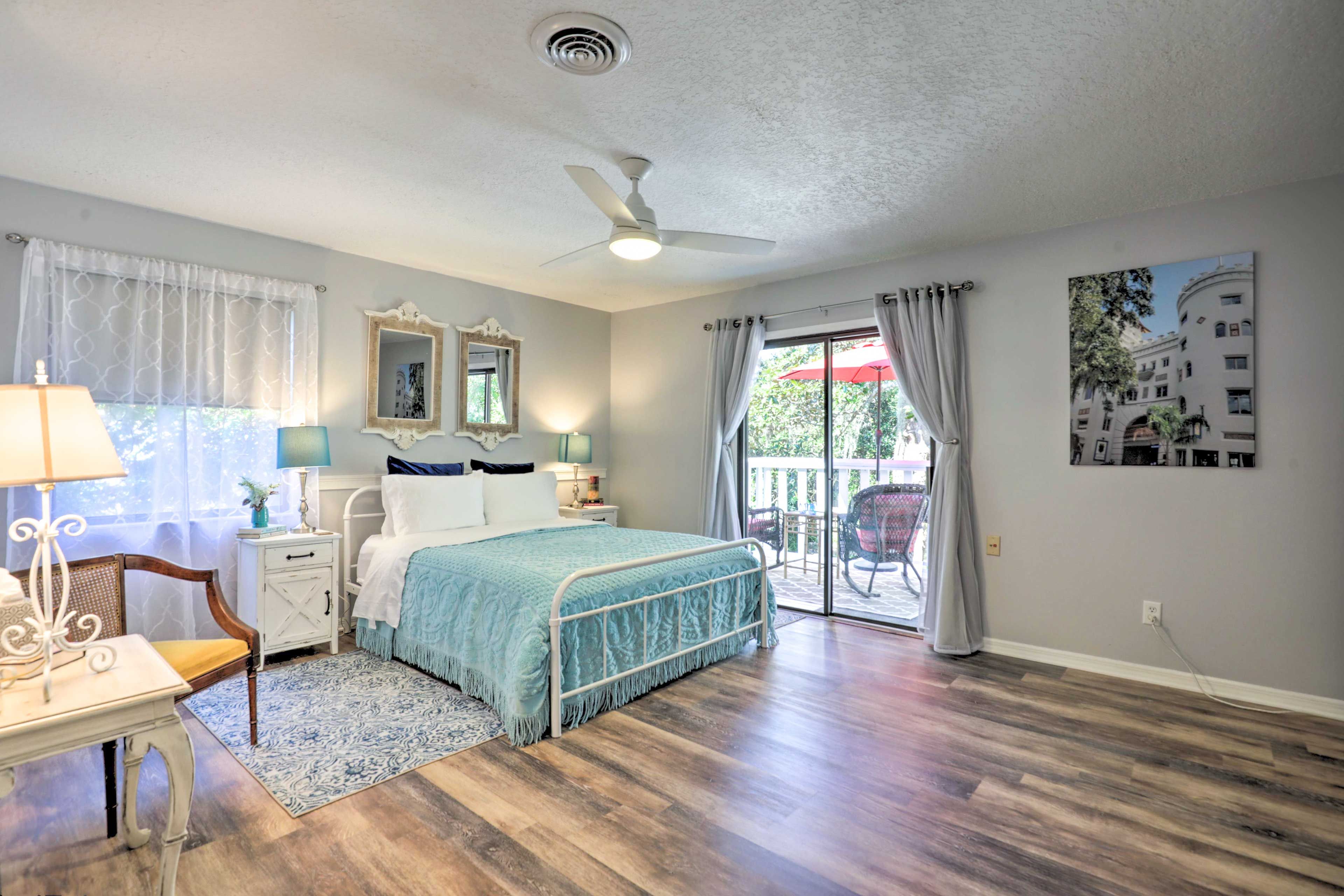 Bedroom 2 | Queen Bed
