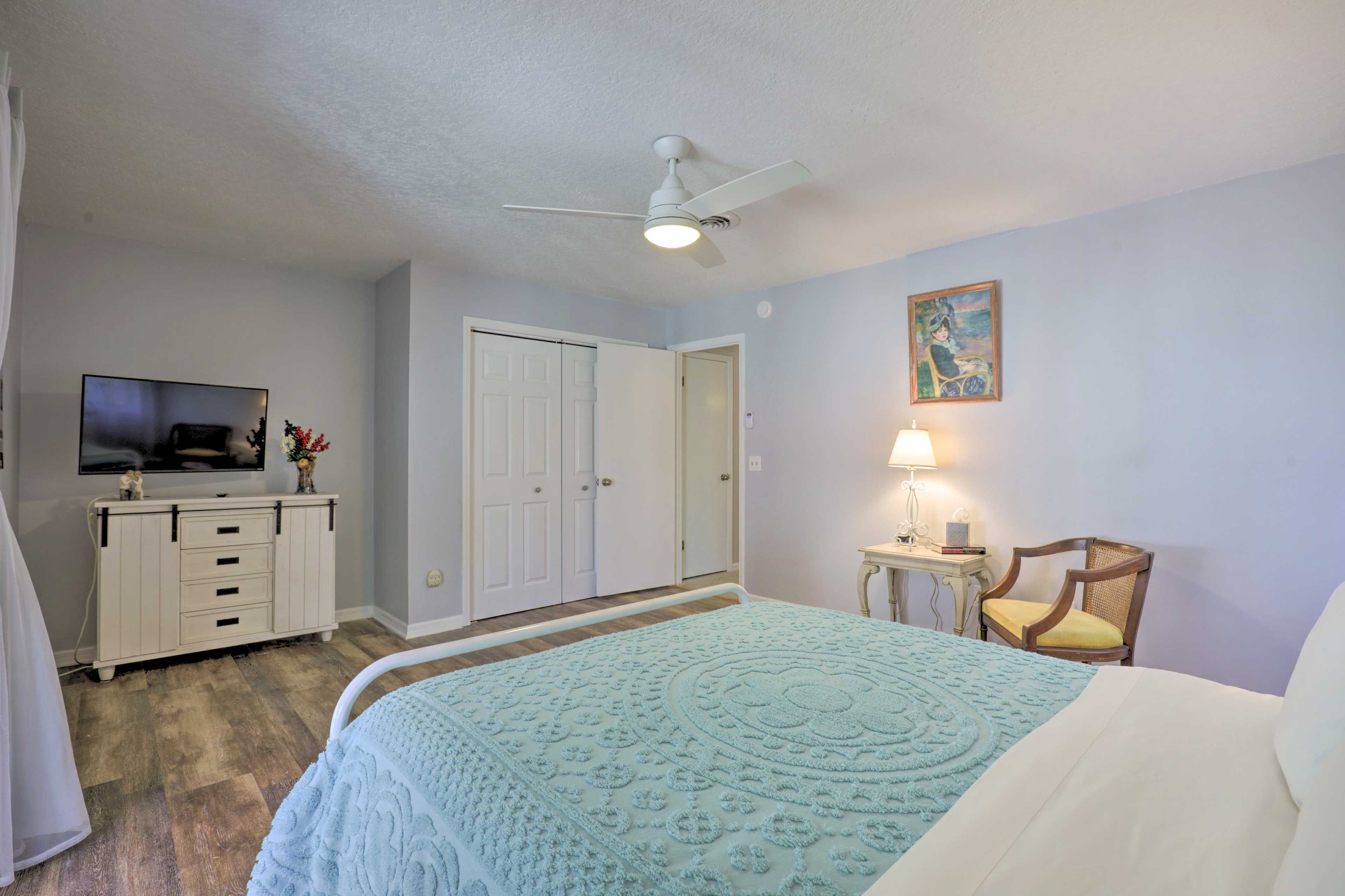 Bedroom 2 | Smart TV