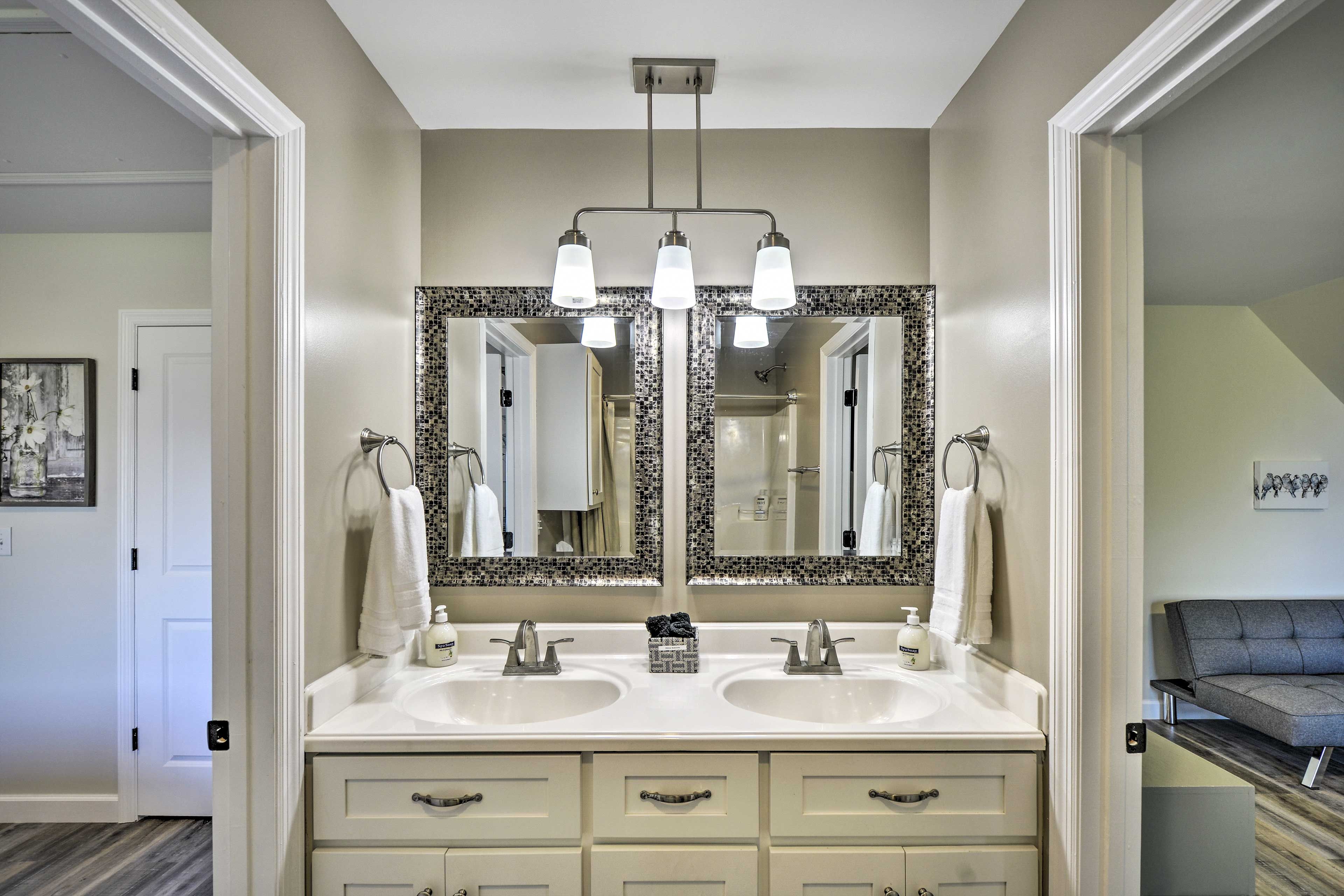En-Suite Bathroom | Hair Dryer