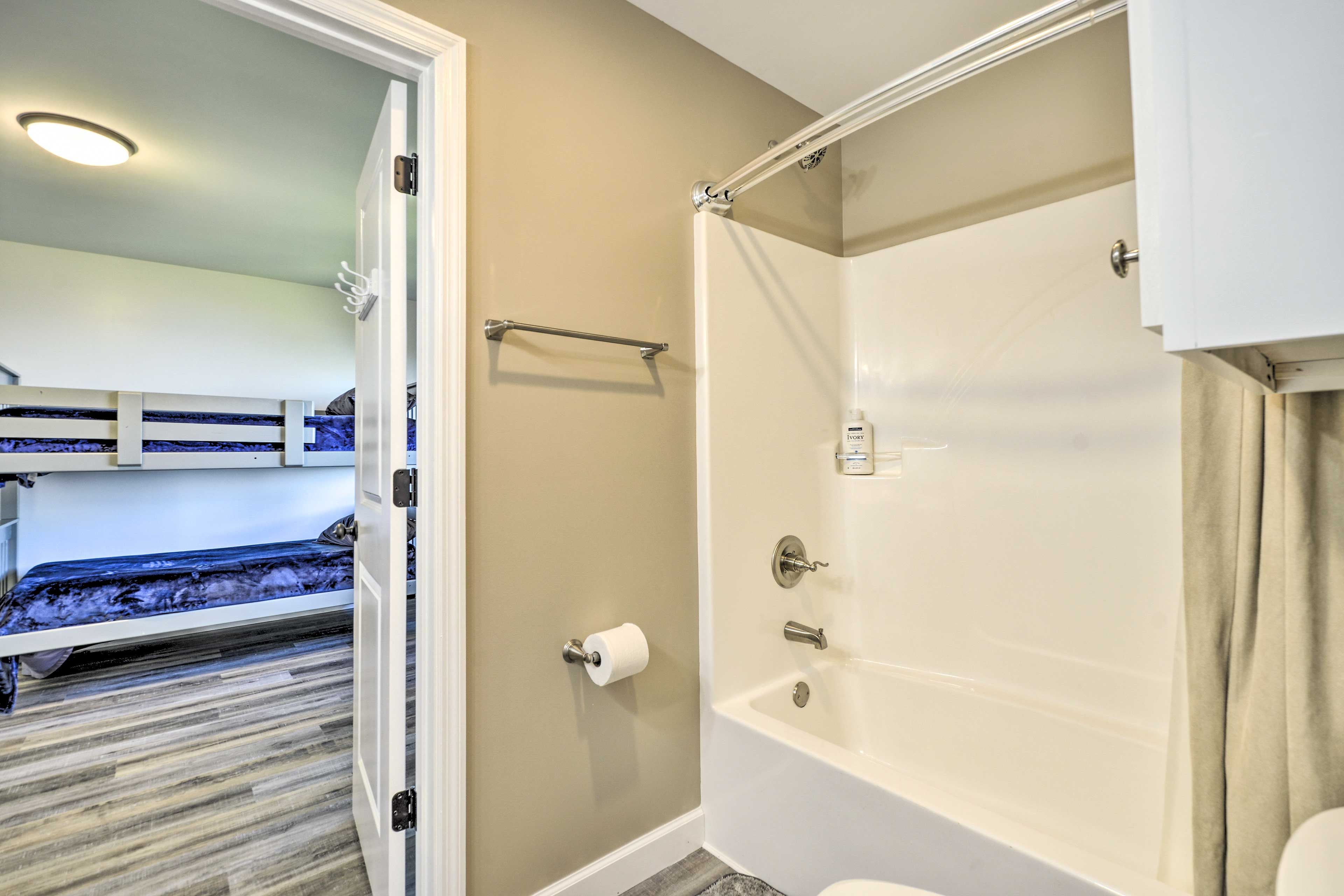 En-Suite Bathroom