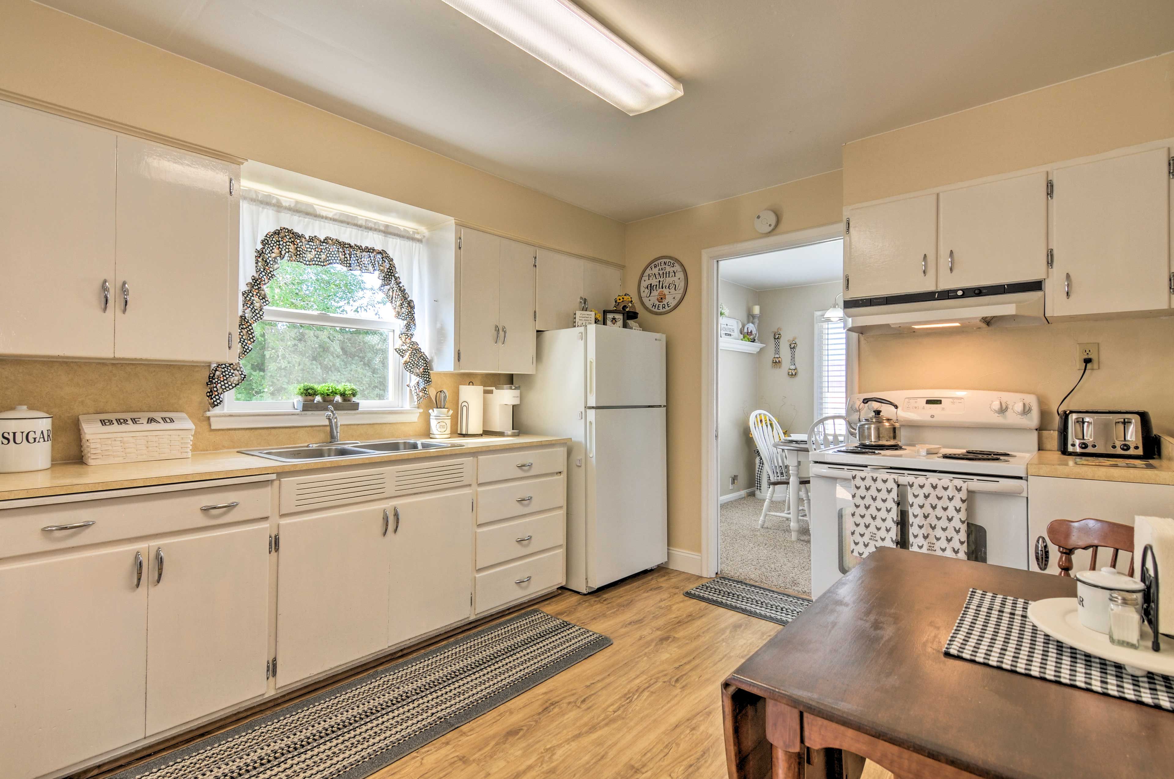 Well-Equipped Kitchen