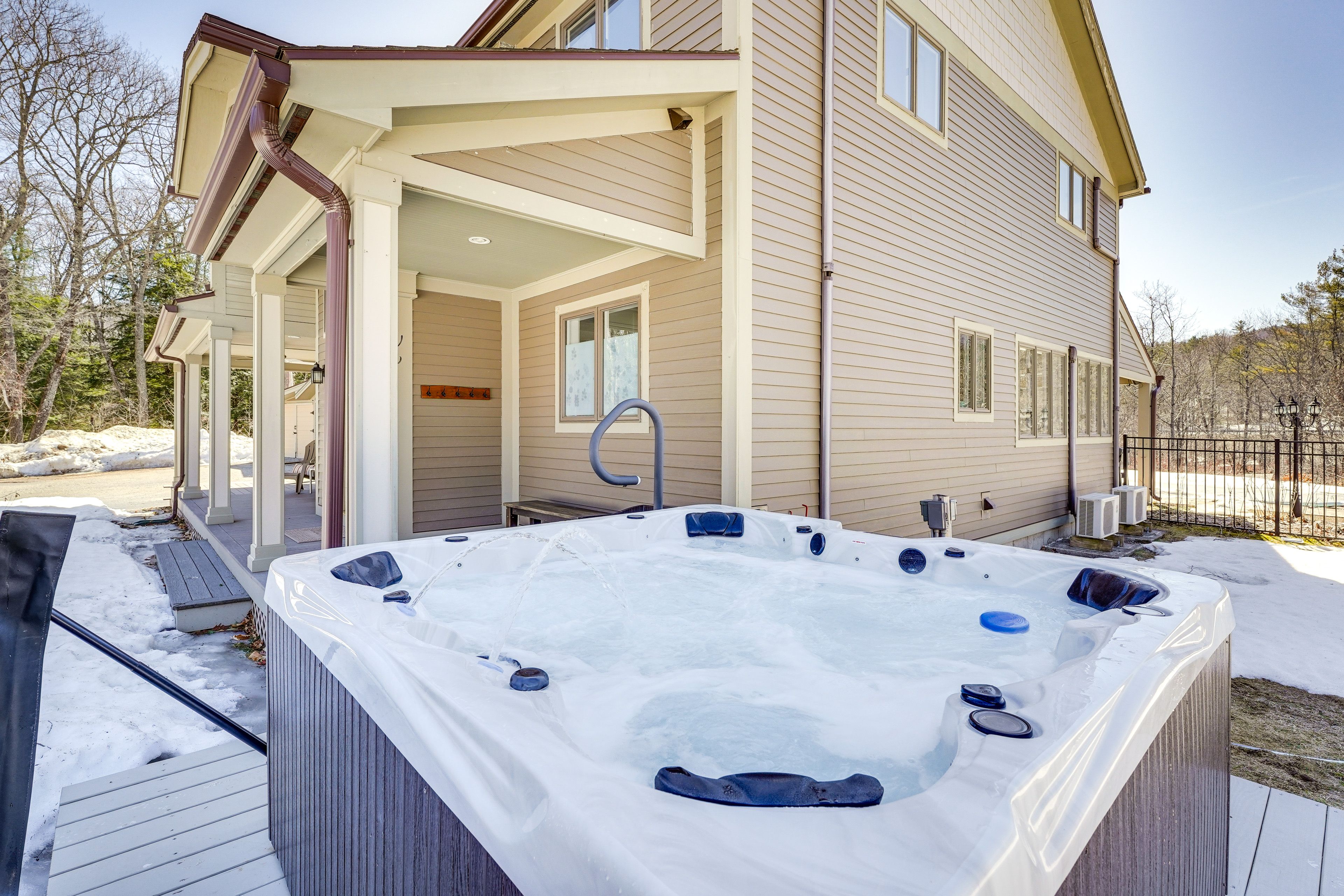 Exterior | Private Hot Tub | Mountain Views