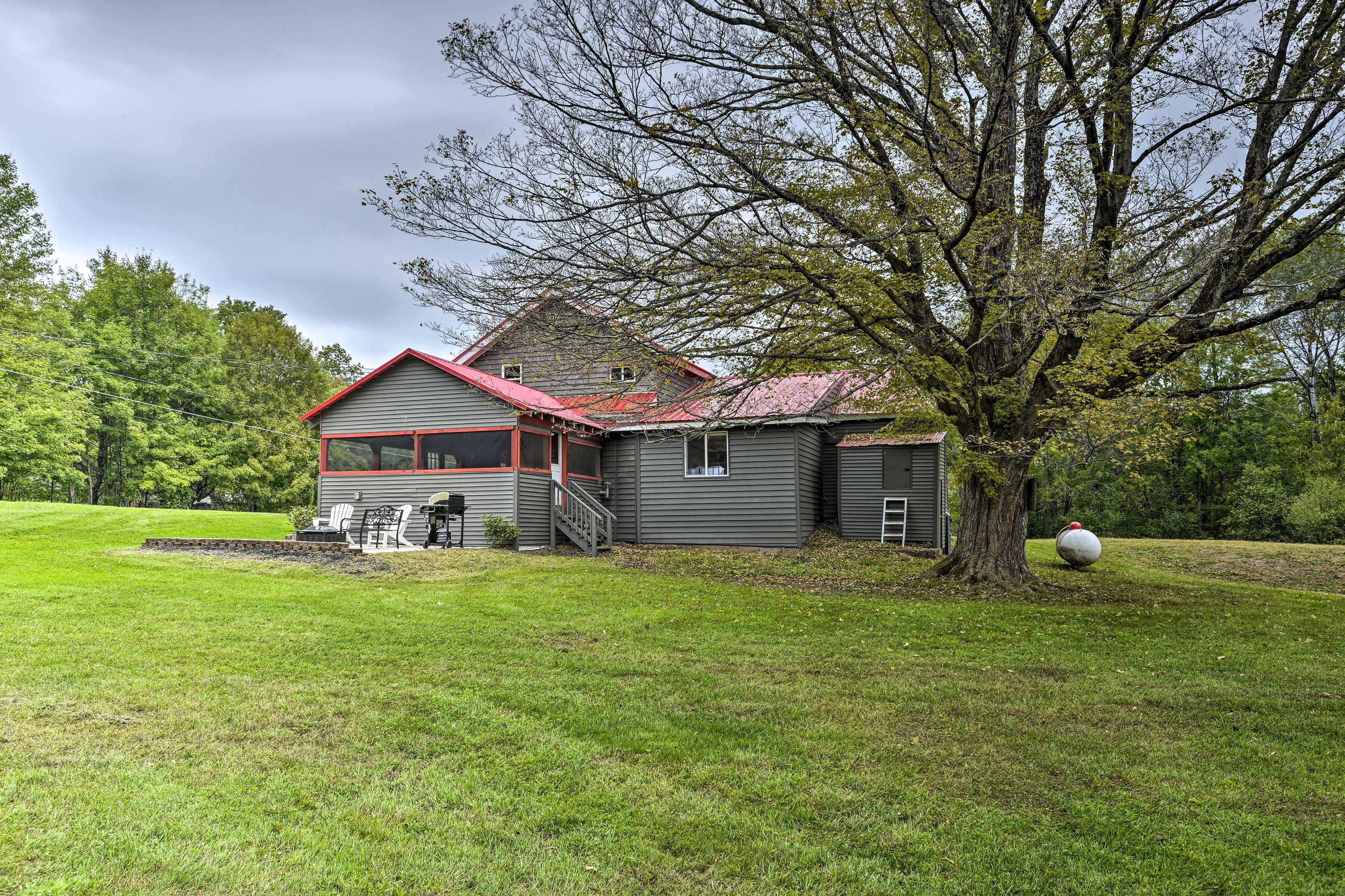 Private Yard | Dog Friendly w/ Fee