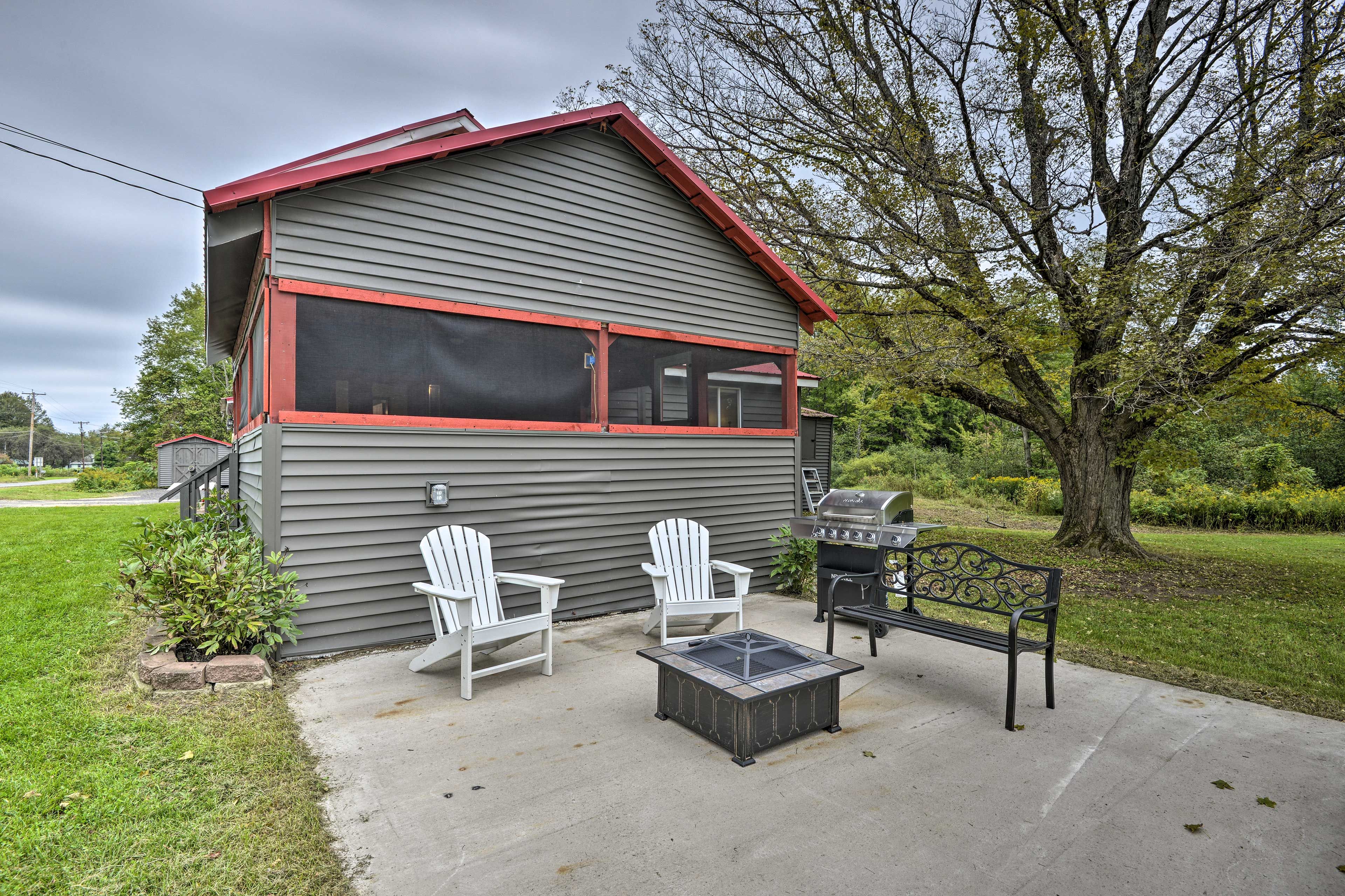 Patio | Gas Grill | Fire Pit