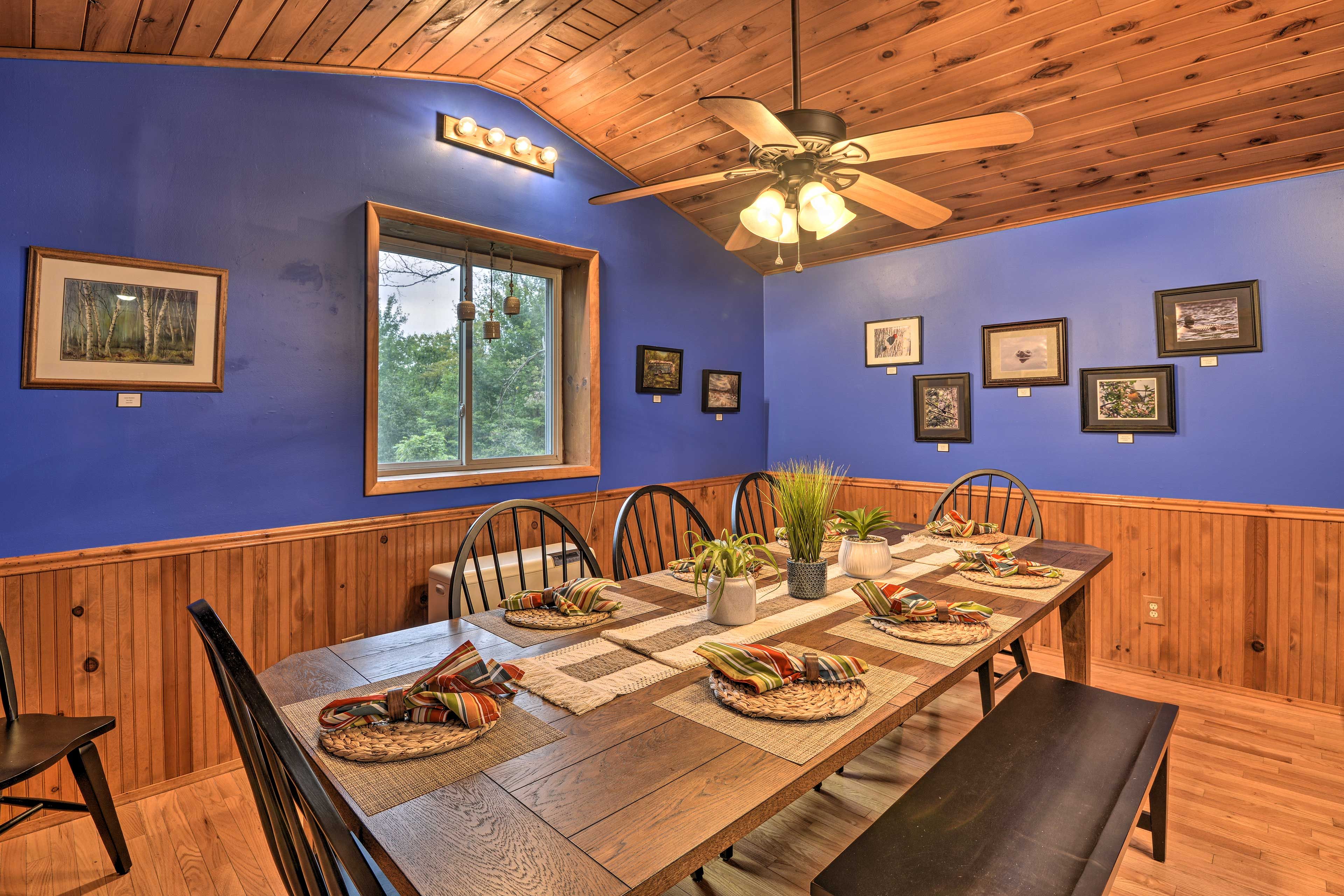 Dining Room | Dishware & Flatware Provided