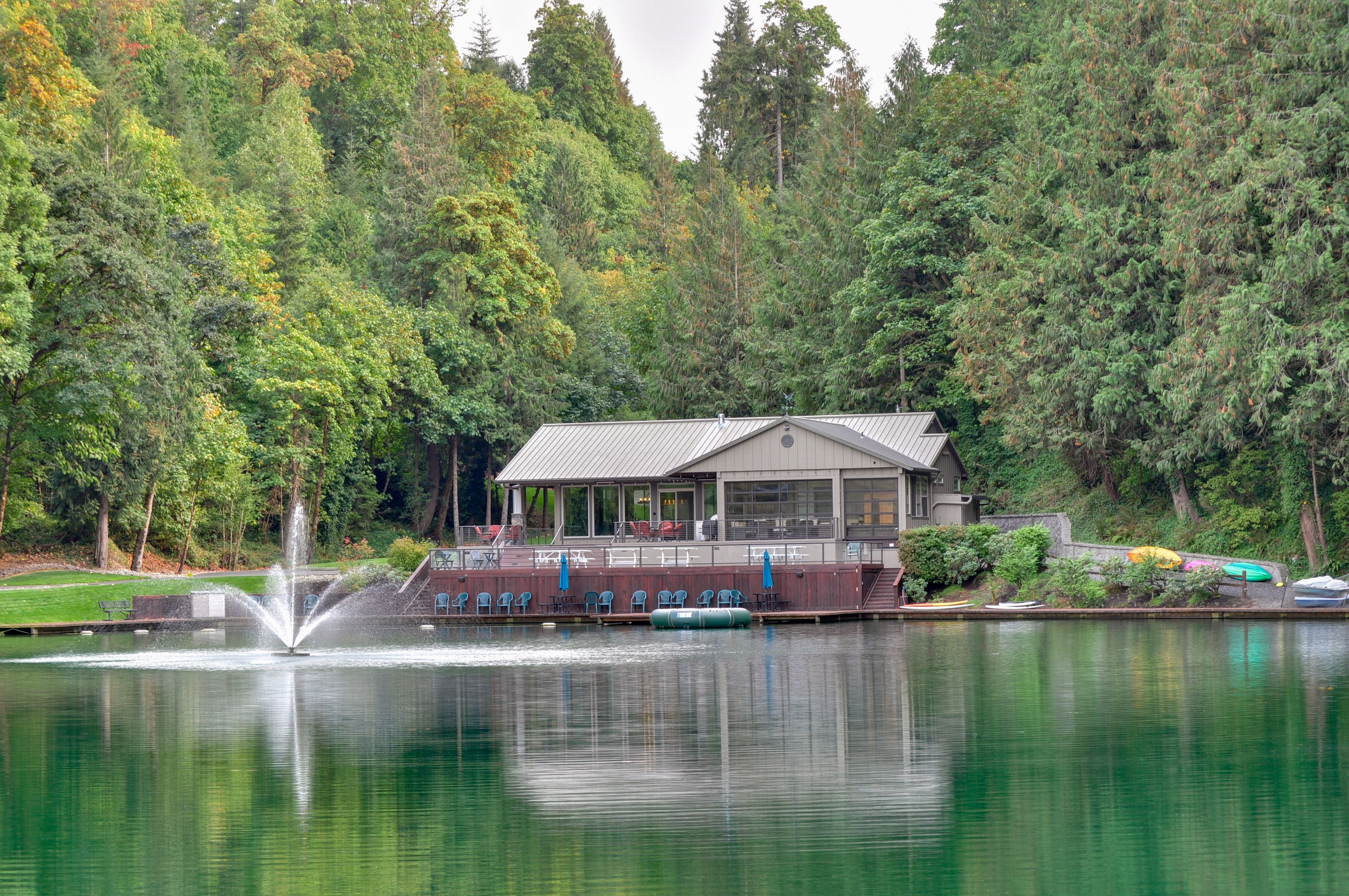 Ridgefield Vacation Rental | 3BR | 2BA | 1,900 Sq Ft | 3-Step Entry