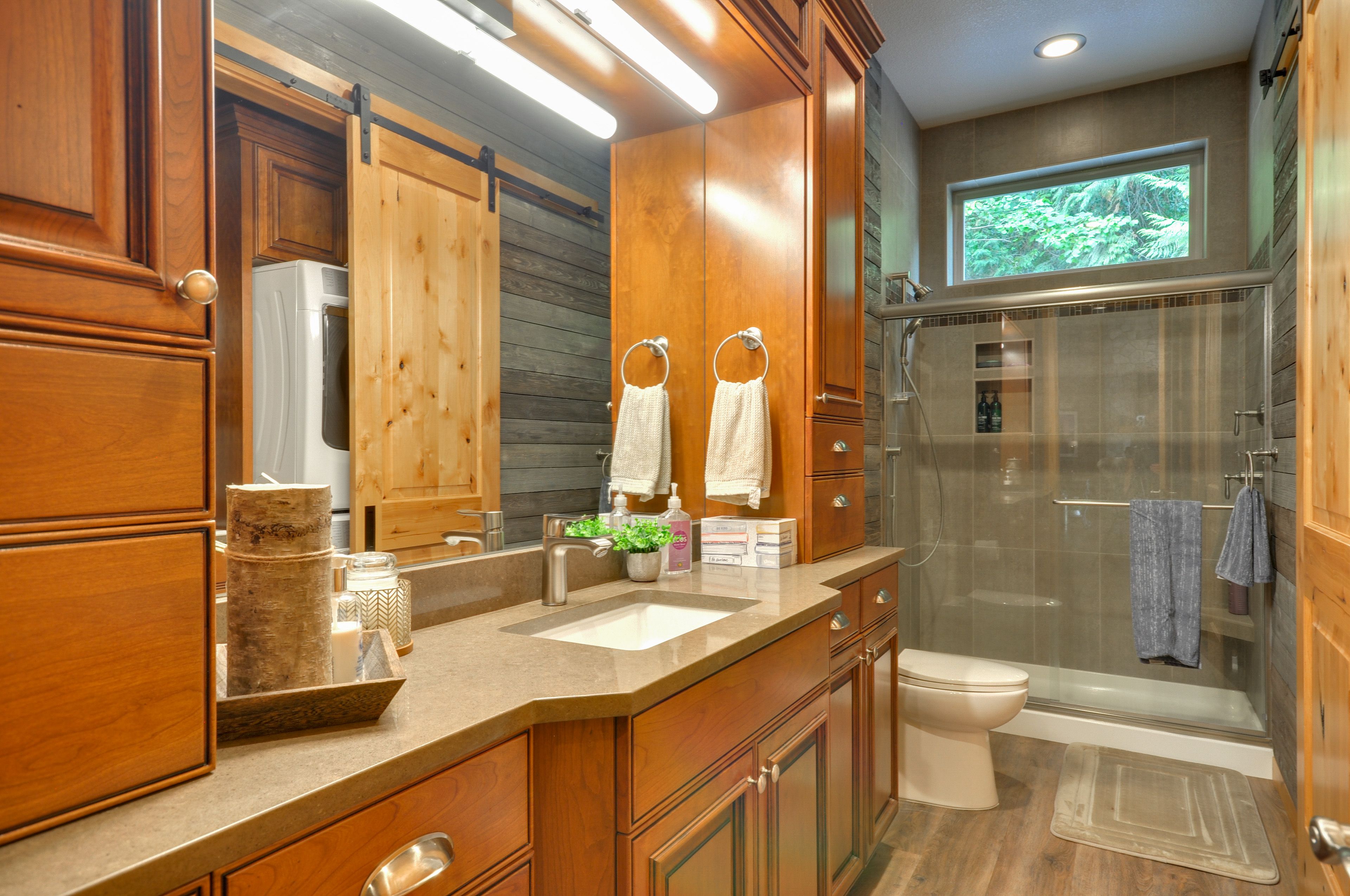 Bathroom | Complimentary Toiletries | Washer & Dryer