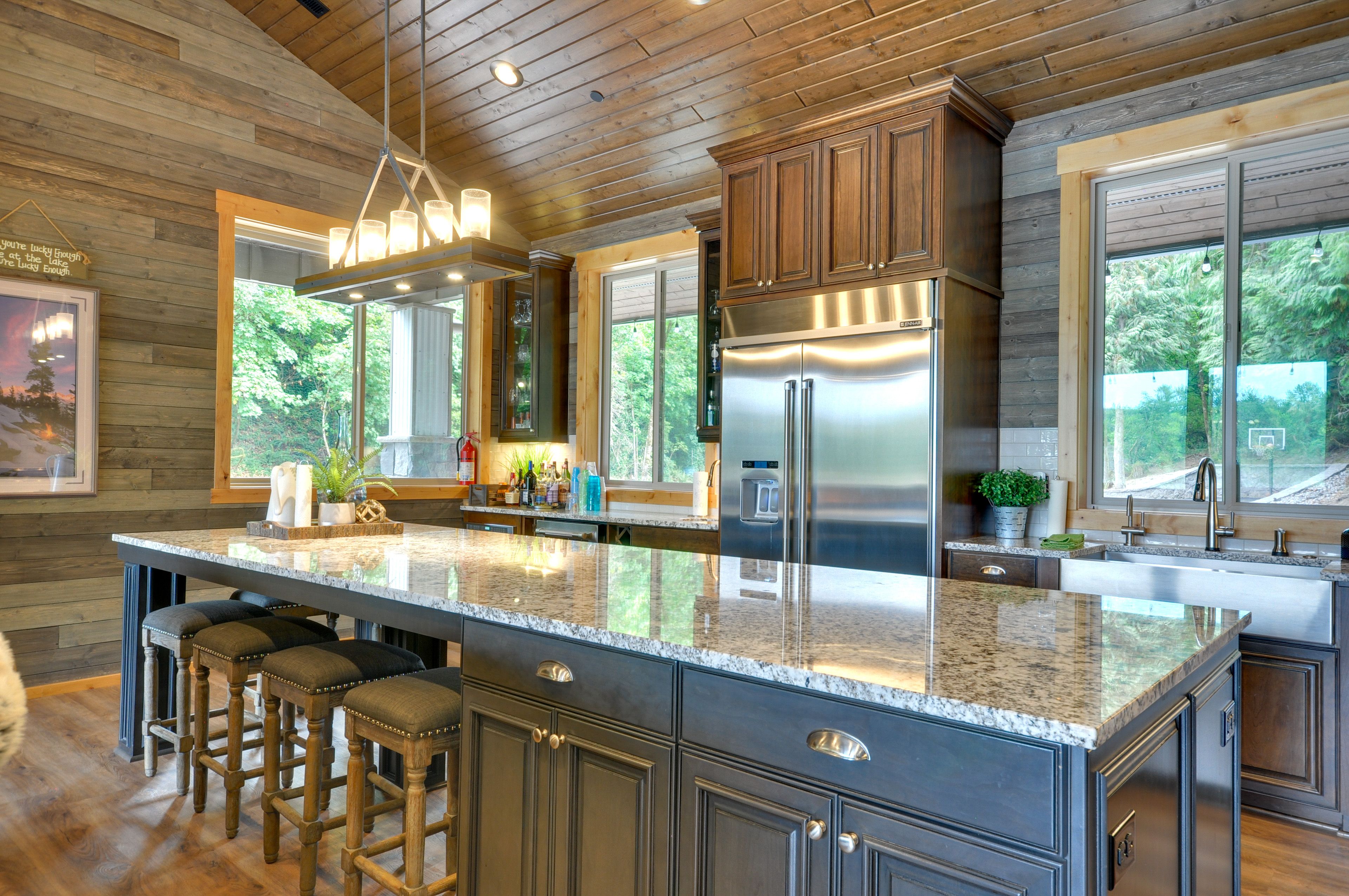 Kitchen | Fully Equipped w/ Cooking Basics | Dishware/Flatware