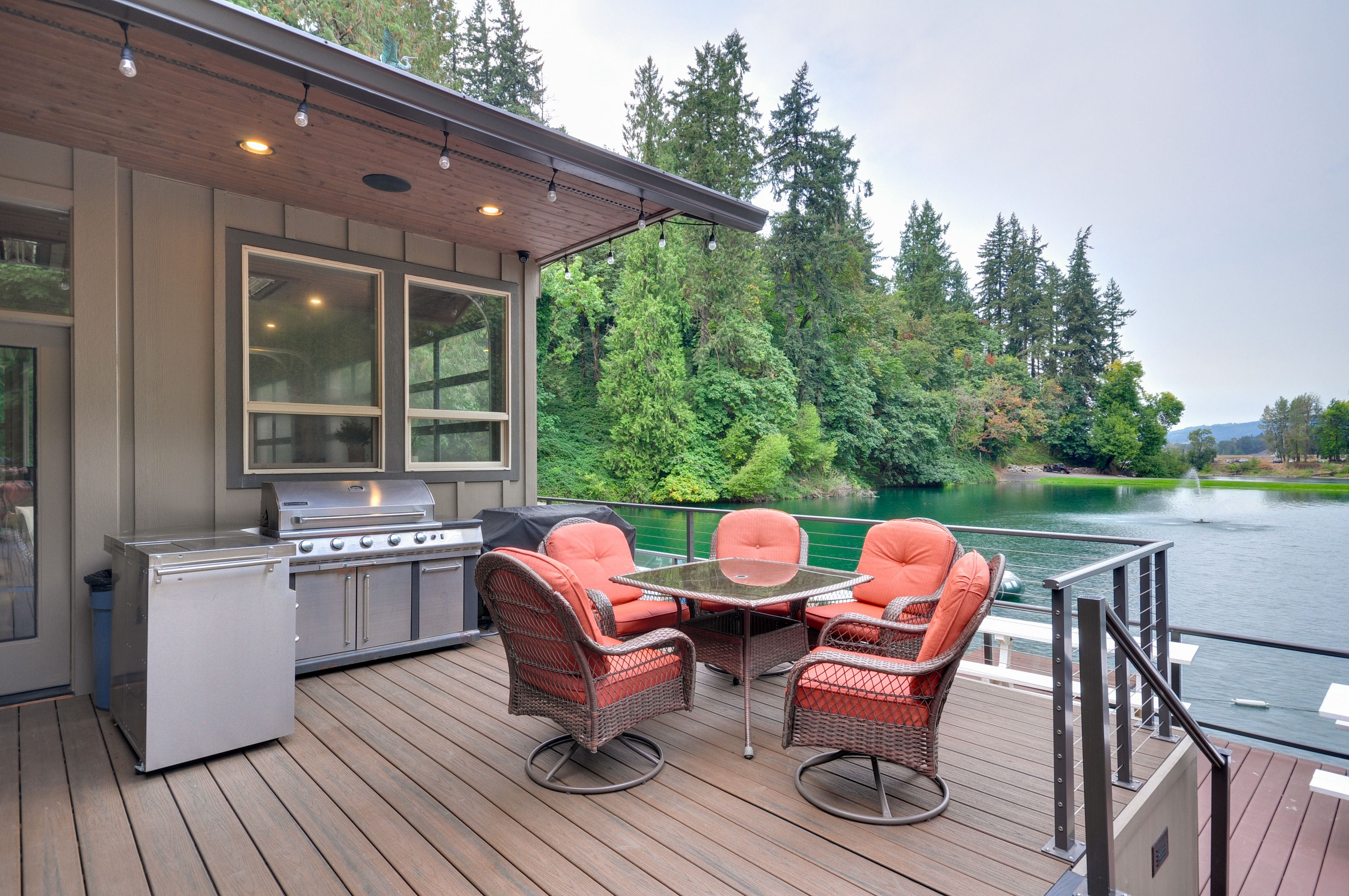 Deck | Gas Grill