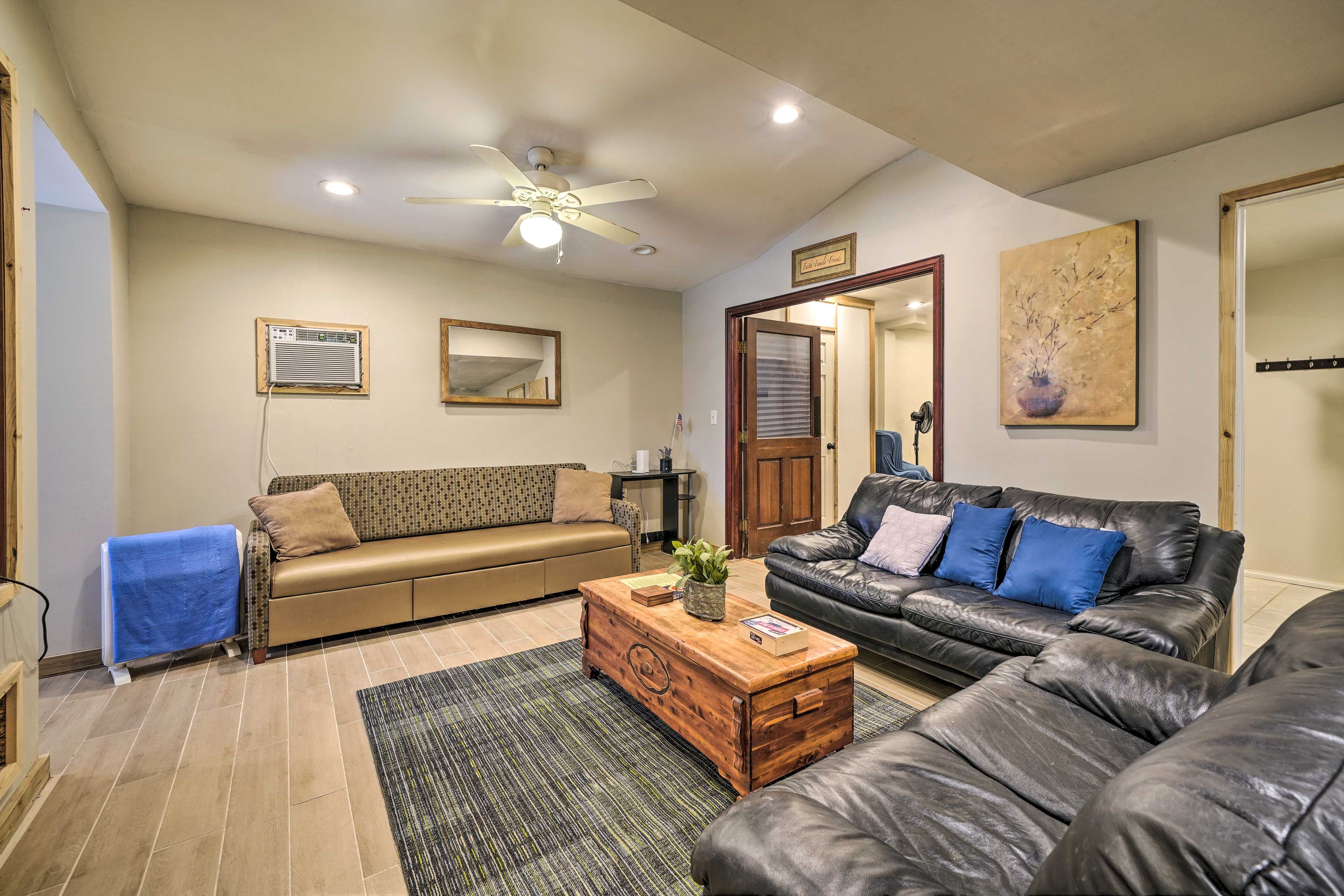 Tulsa Vacation Rental | 1BR | 1BA | 1 Story | Stairs Required | 510 Sq Ft
