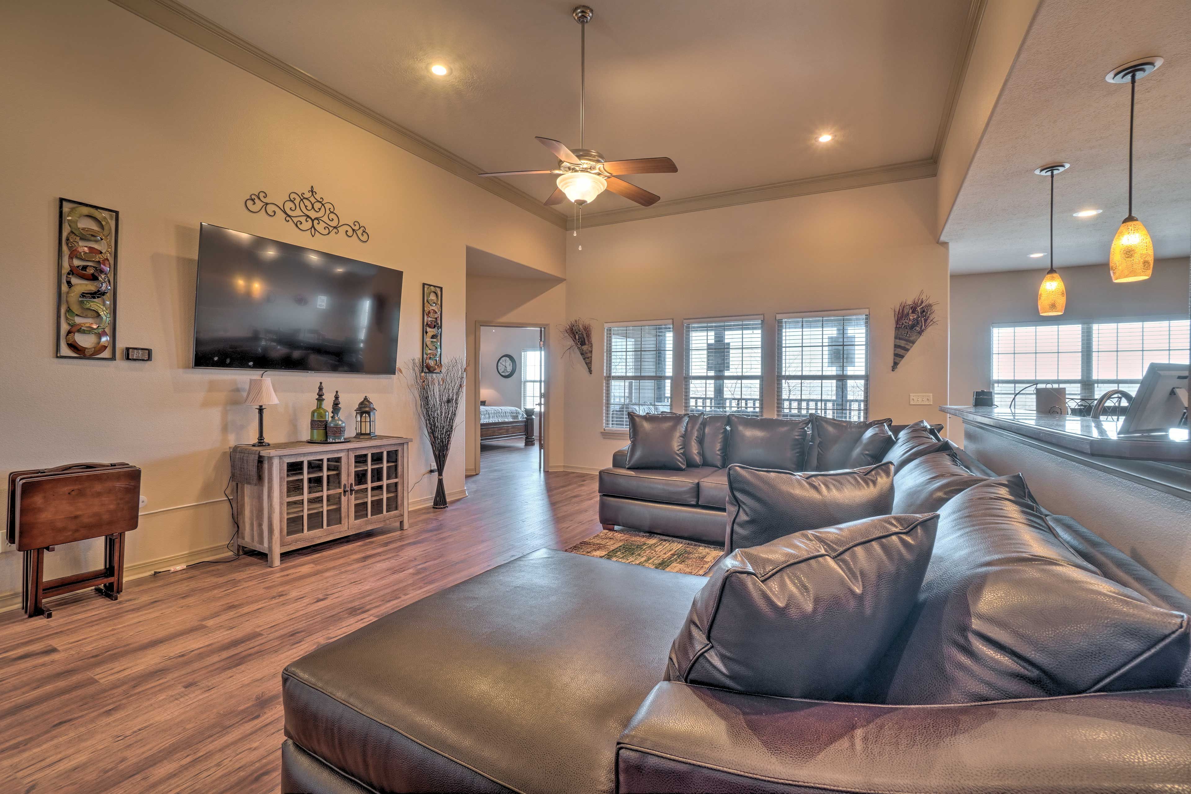 Living Room | Smart TV