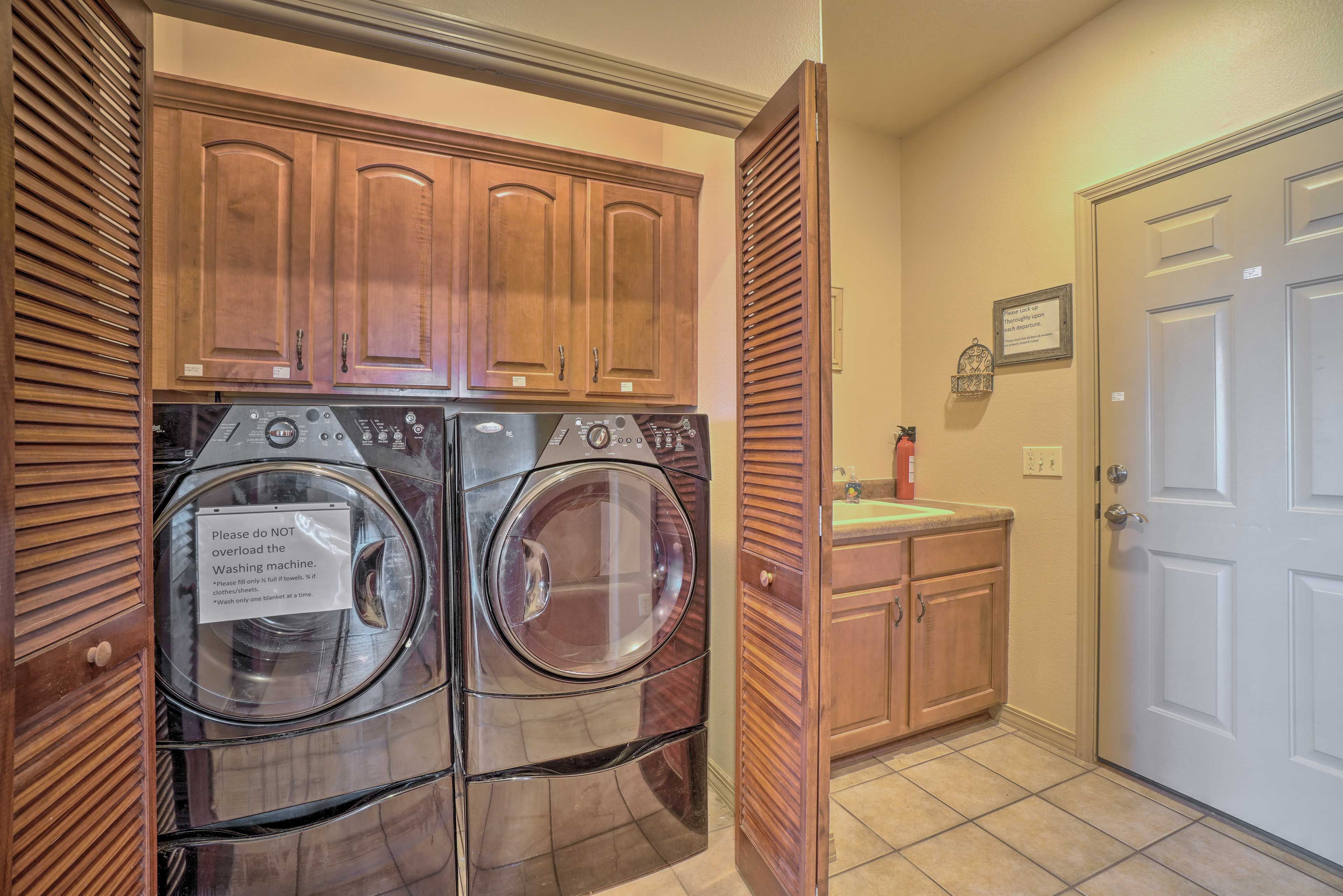 Laundry Area | Detergent Provided