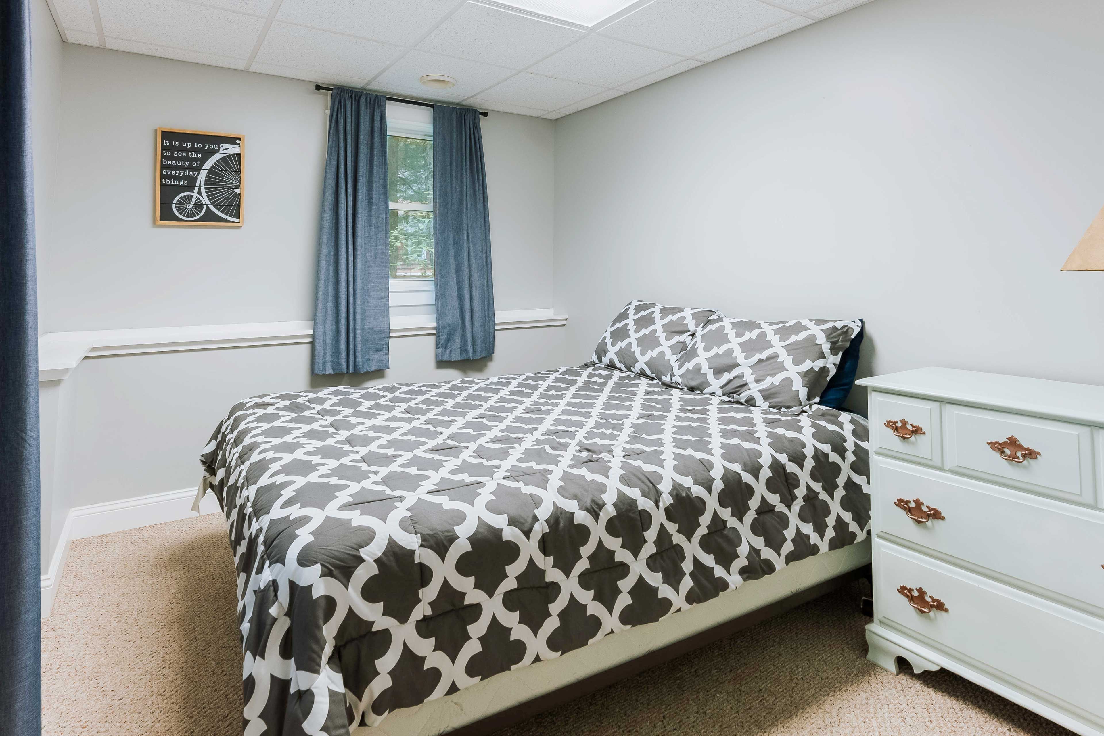 Bedroom 3 | Queen Bed | Basement