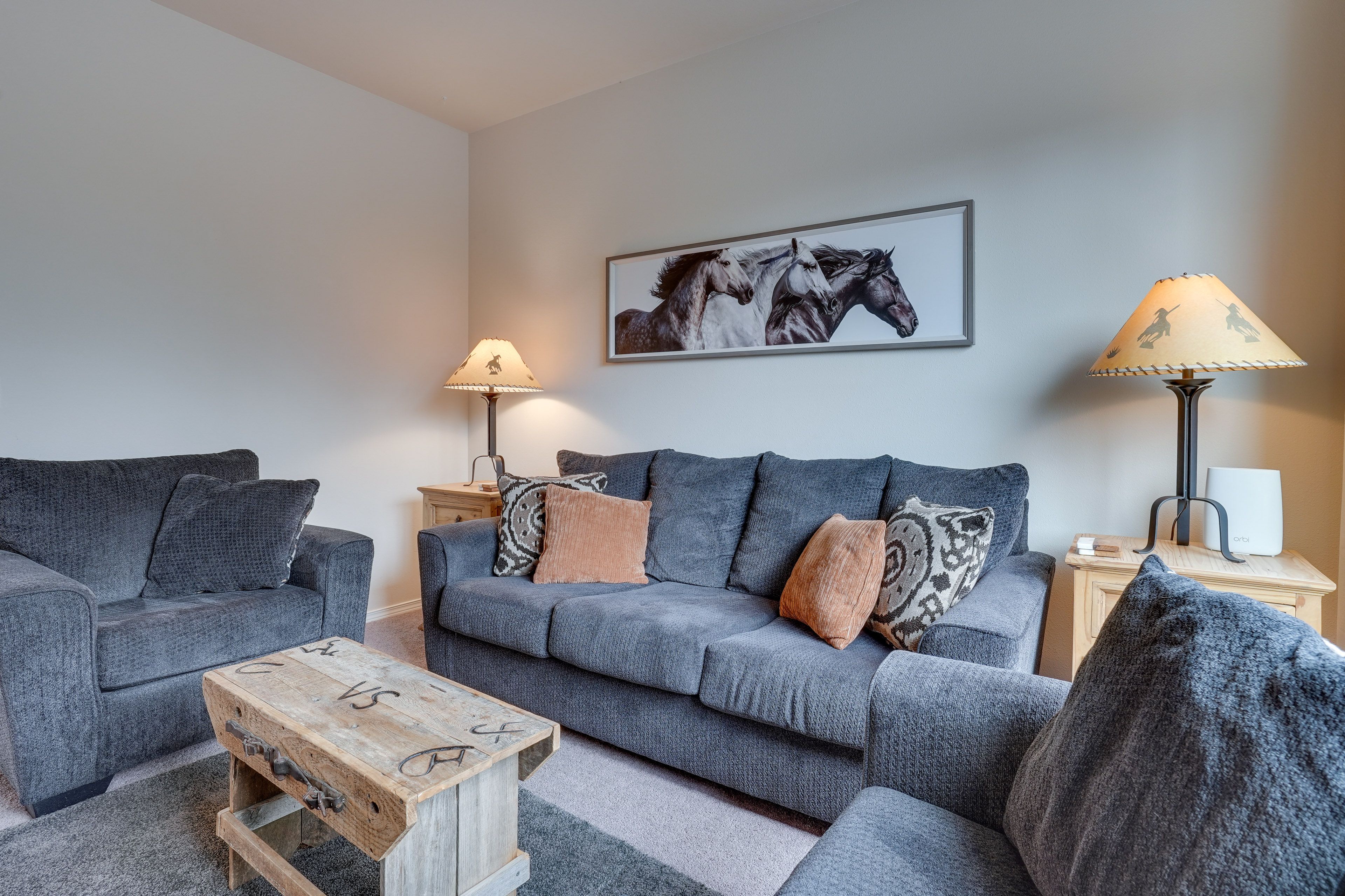 Living Room | Main Level | Free WiFi | Central Air Conditioning | Fireplace