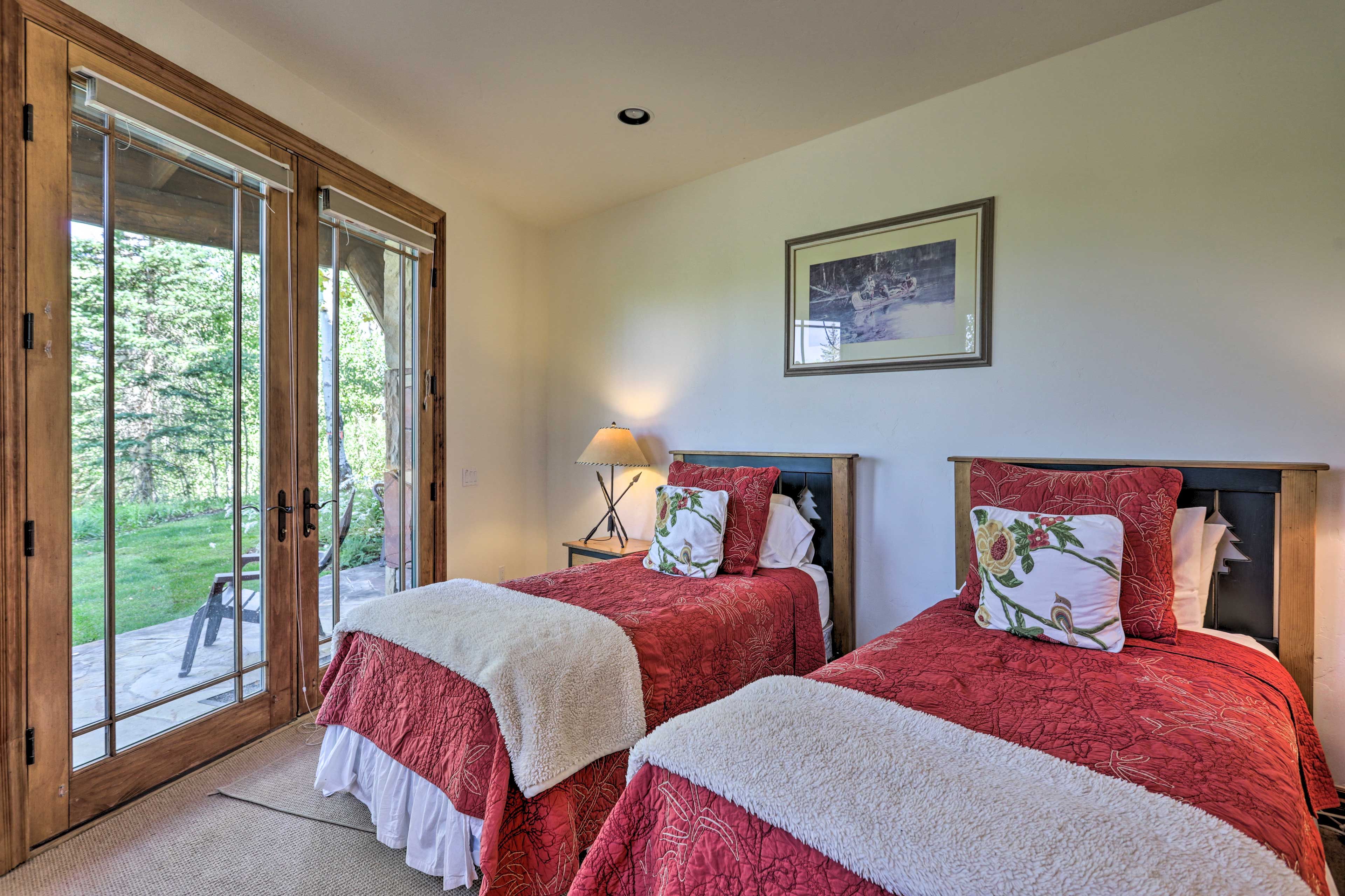 Bedroom 3 | 2 Twin Beds