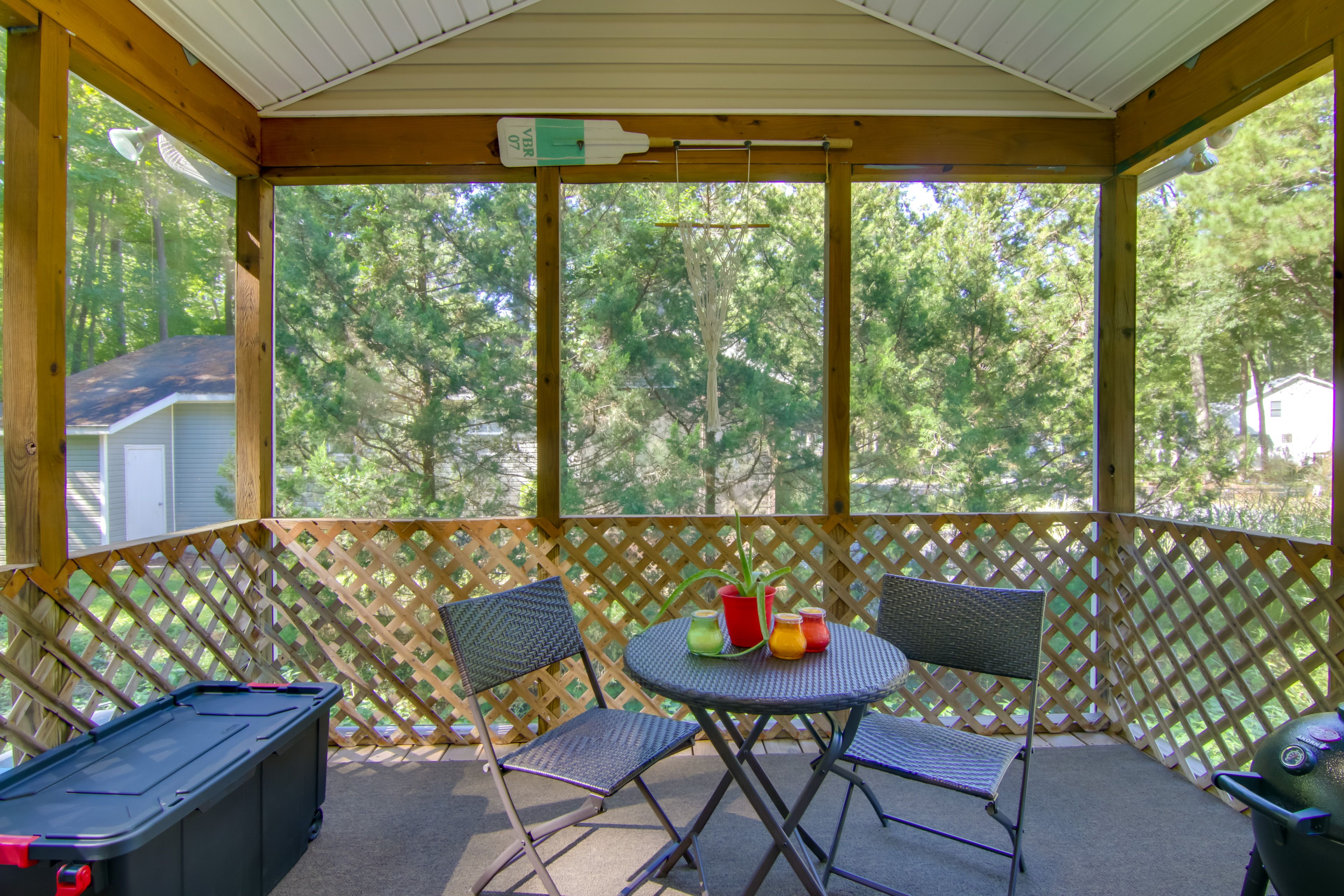 Screened Porch | 1,348 Sq Ft