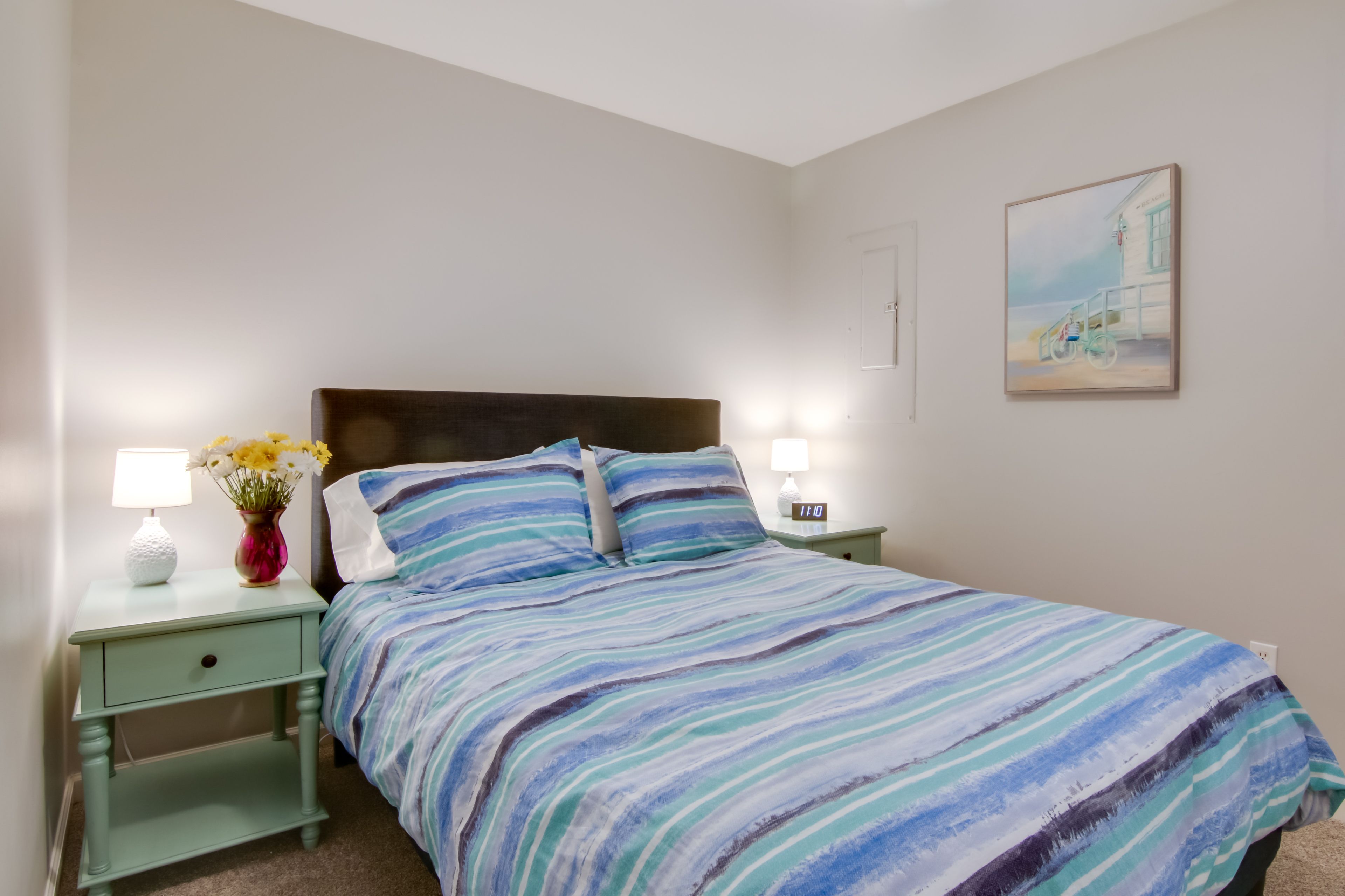 Bedroom 2 | Queen Bed