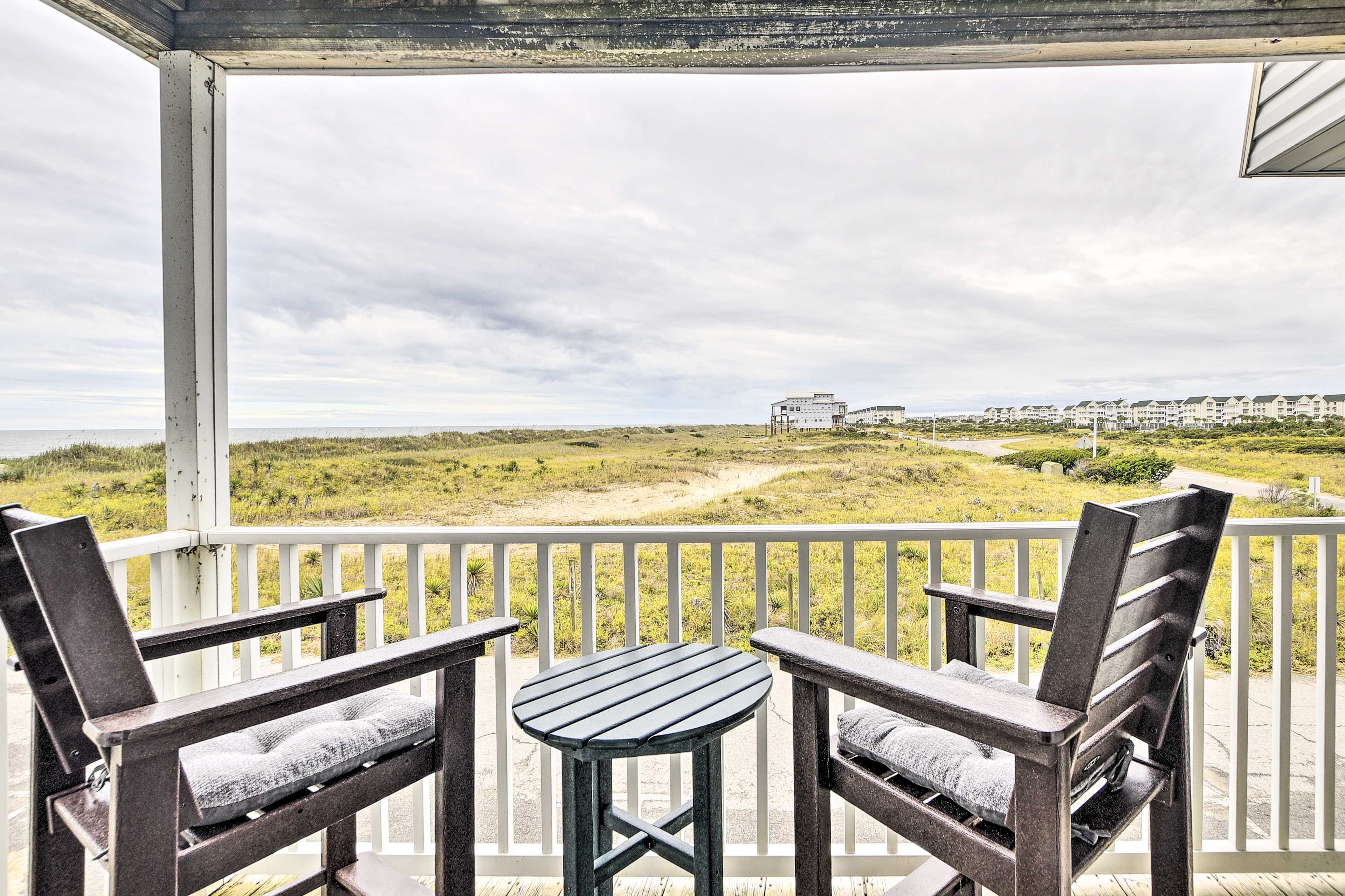 Ocean Isle Beach Vacation Rental | 3BR | 2BA | Stairs Required | 1,030 Sq Ft