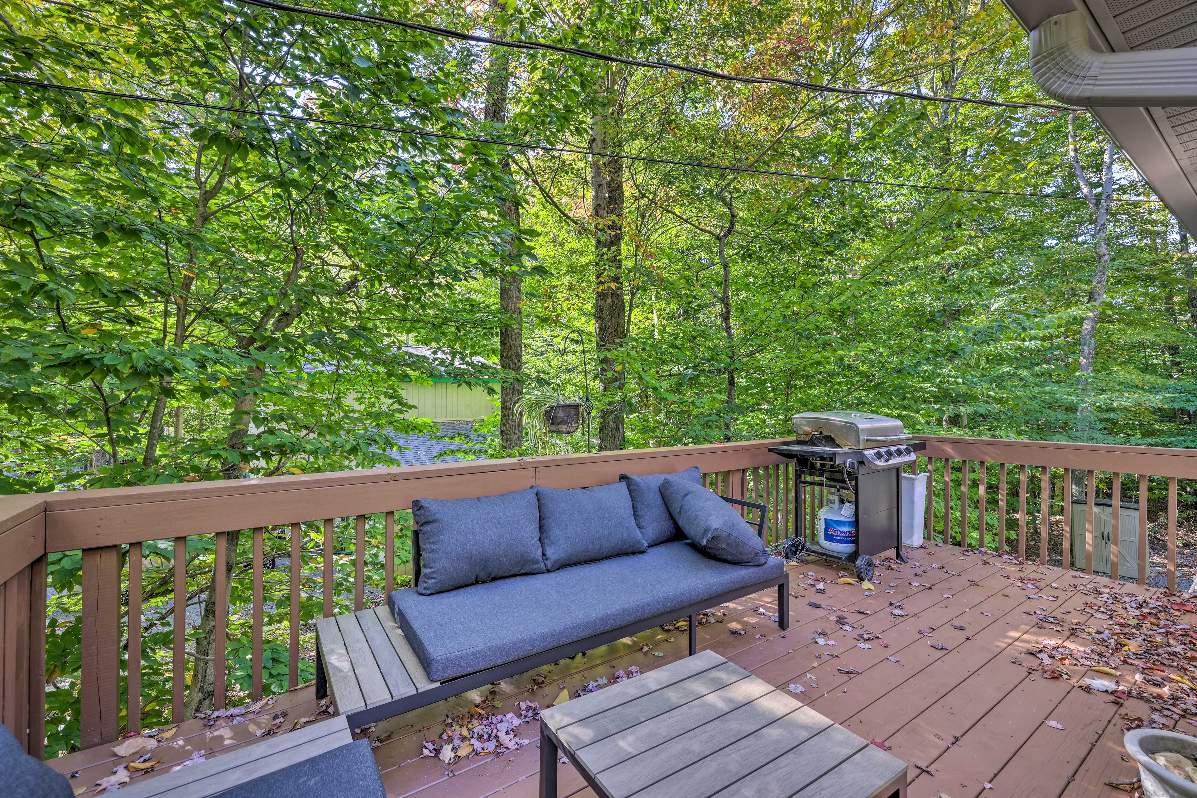 Private Exterior Space | Gas Grill