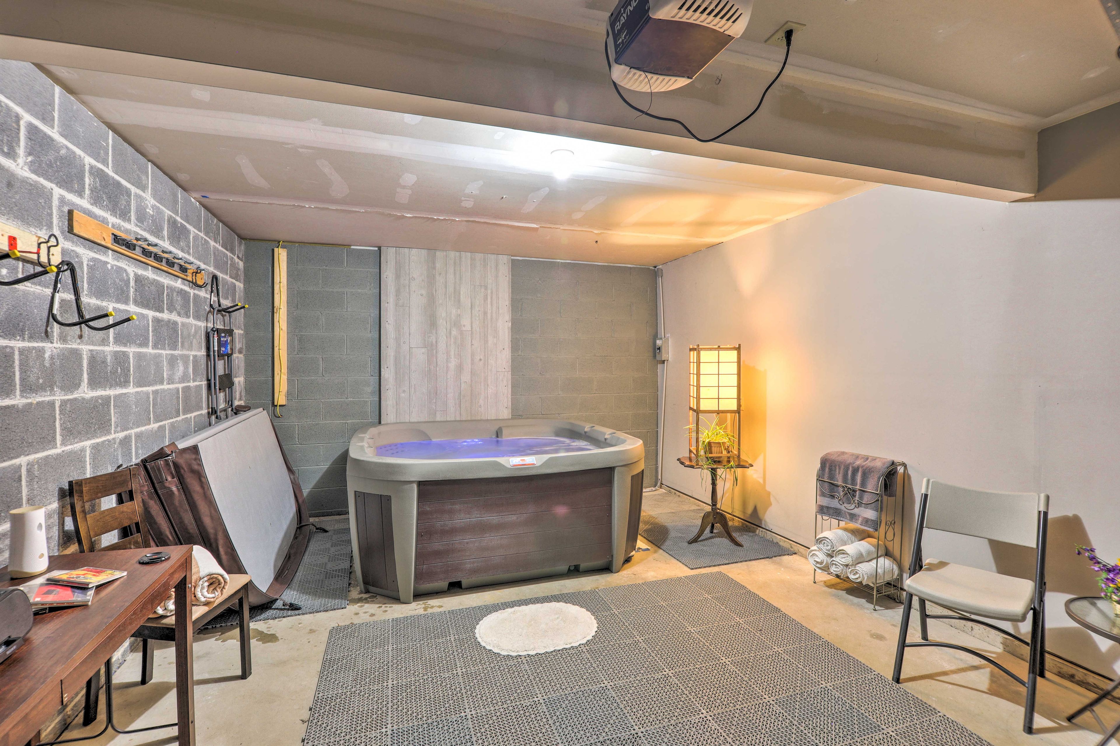 Private Hot Tub