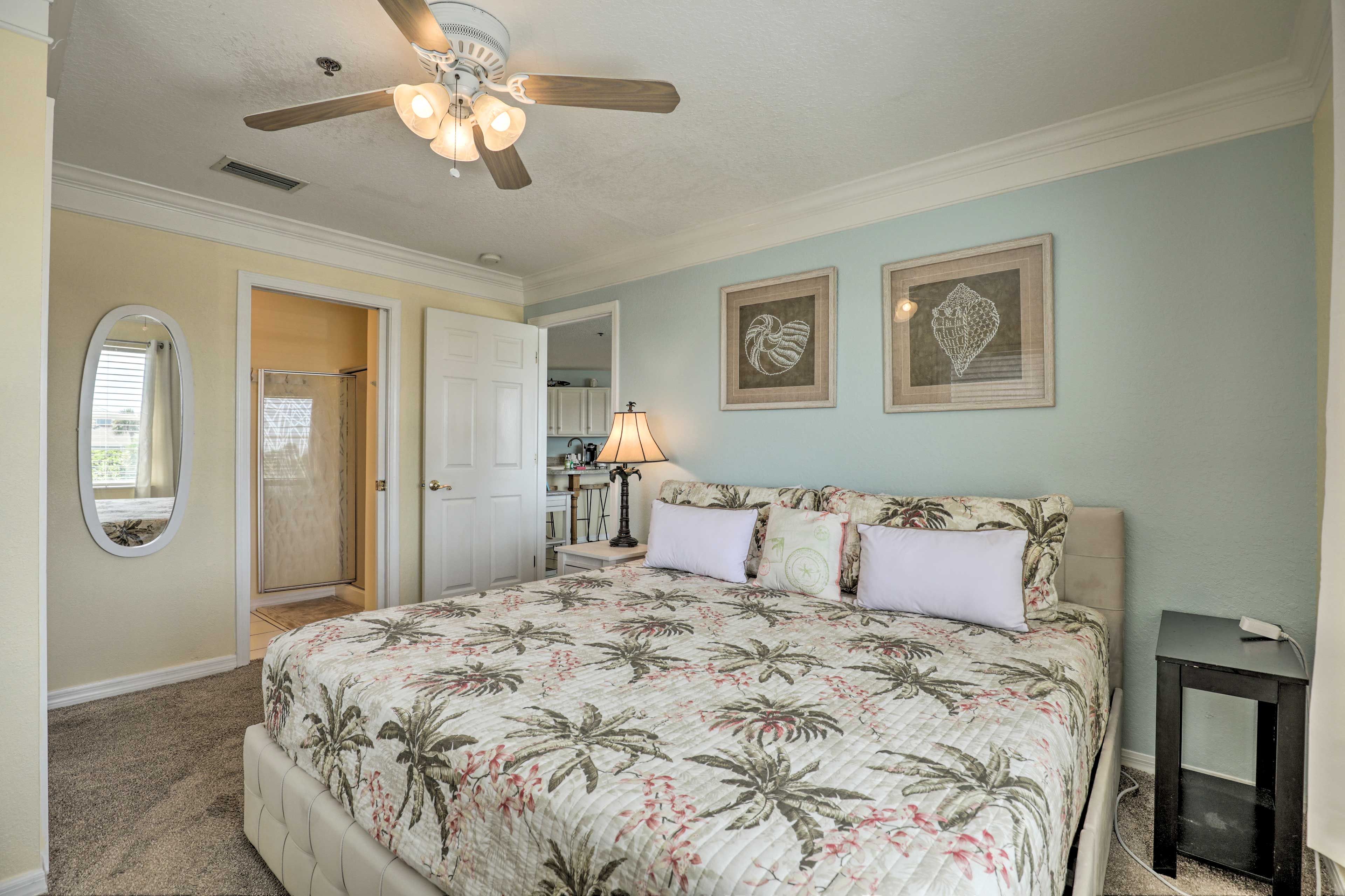 Bedroom | Linens Provided