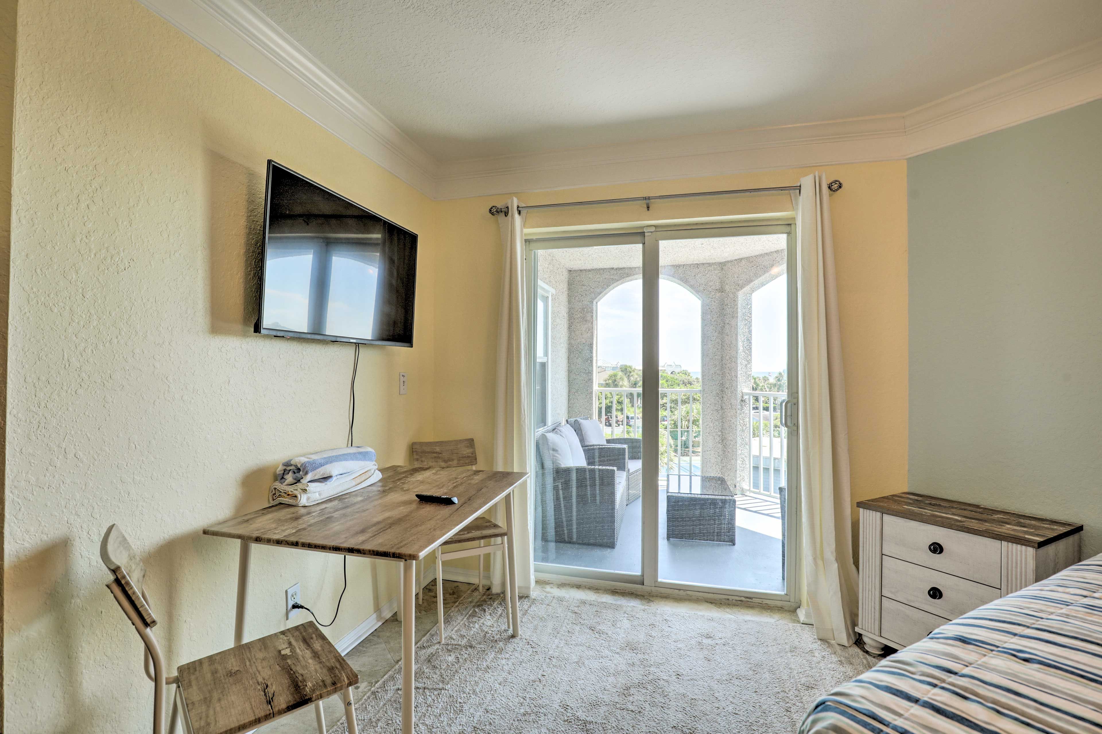 Studio | Free WiFi | Central Air Conditioning & Heating