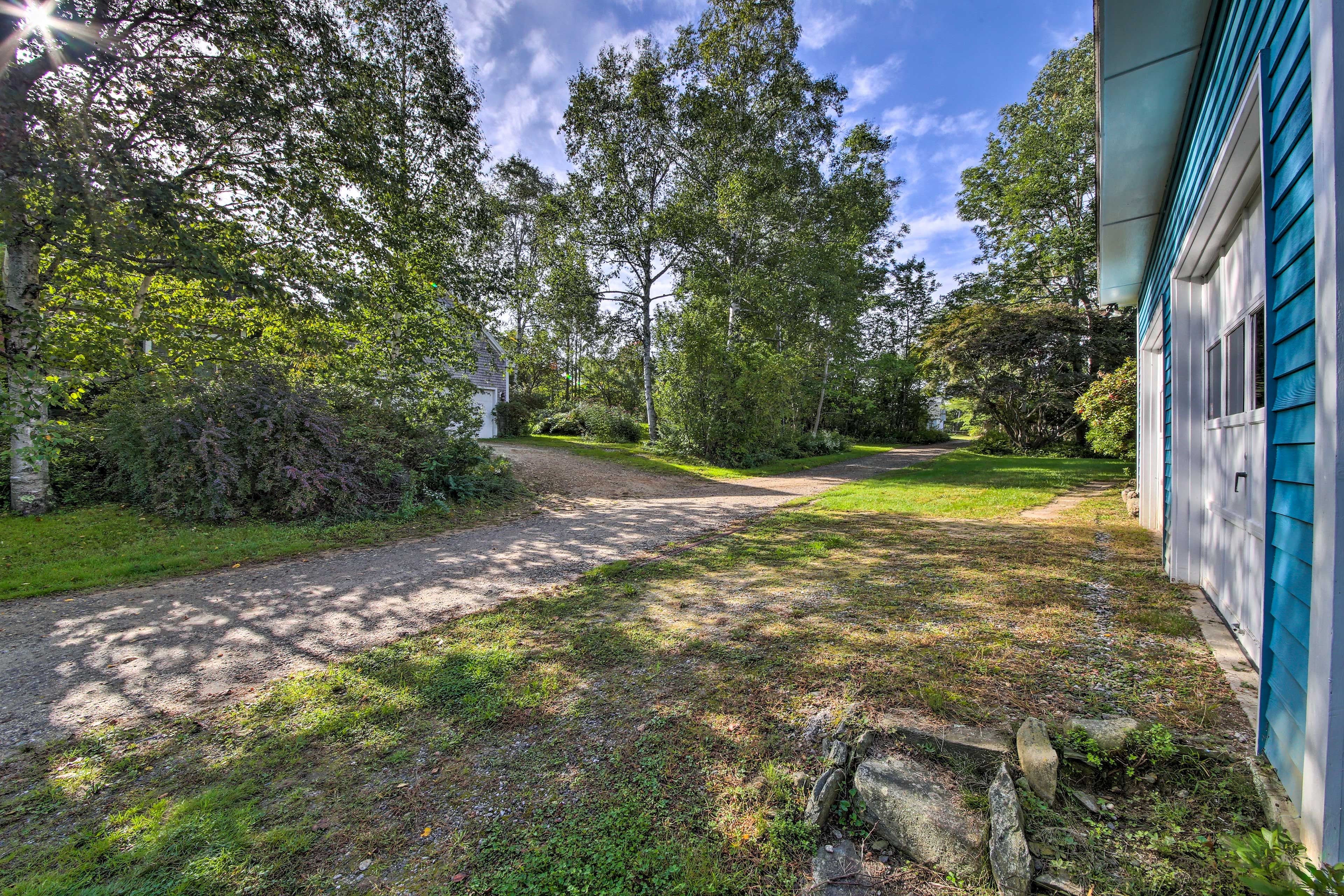 Parking | Driveway (3 Vehicles)